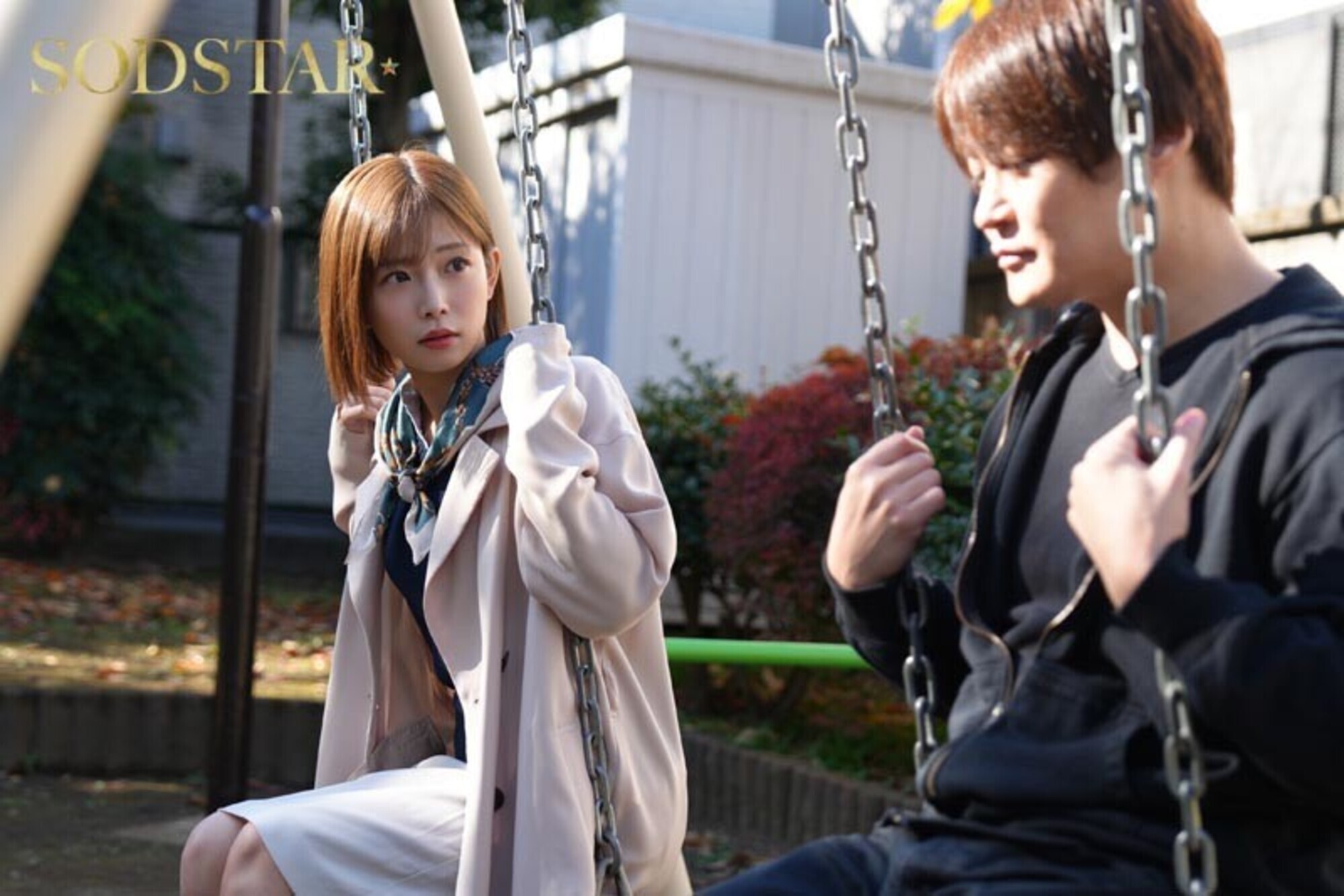 「私以外で勃起したら許さないよ？」やっと付き合えたのに･･･逆禁欲同棲って！？束縛カノジョと早漏カレシの過激チ○ポ観察ダイアリー 紗倉まなの見所画像2