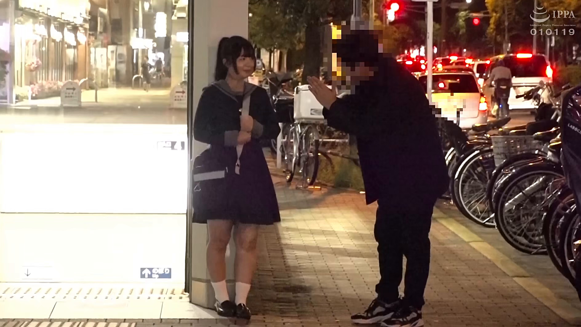 マジックミラー号撮って出し！街行く女子〇生がおま〇こ丸出し拘束されたまま何度もイカされ絶頂潮吹き！人生初の快感に火照りが止まらない素人娘はデカチンを見せつけられると連続中出しも拒めない！～えみか編～