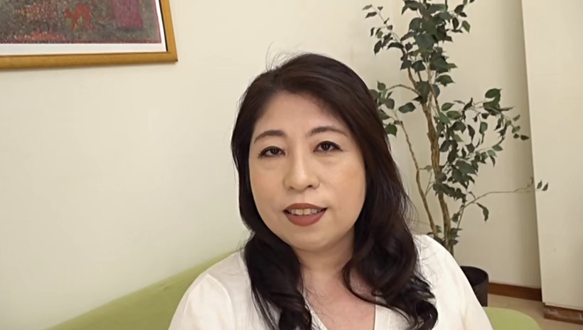 潮吹き女王決定戦 -あとの掃除が大変です-