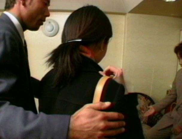 追跡FUCK!!人妻ナンパ77 小田急沿線土下座 画像11