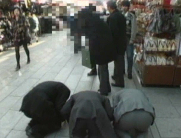 追跡FUCK!!人妻ナンパ87 下町浅草土下座 画像3