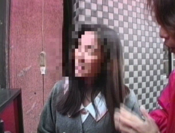 女子大生&OL突撃土下座ナンパ28 画像4