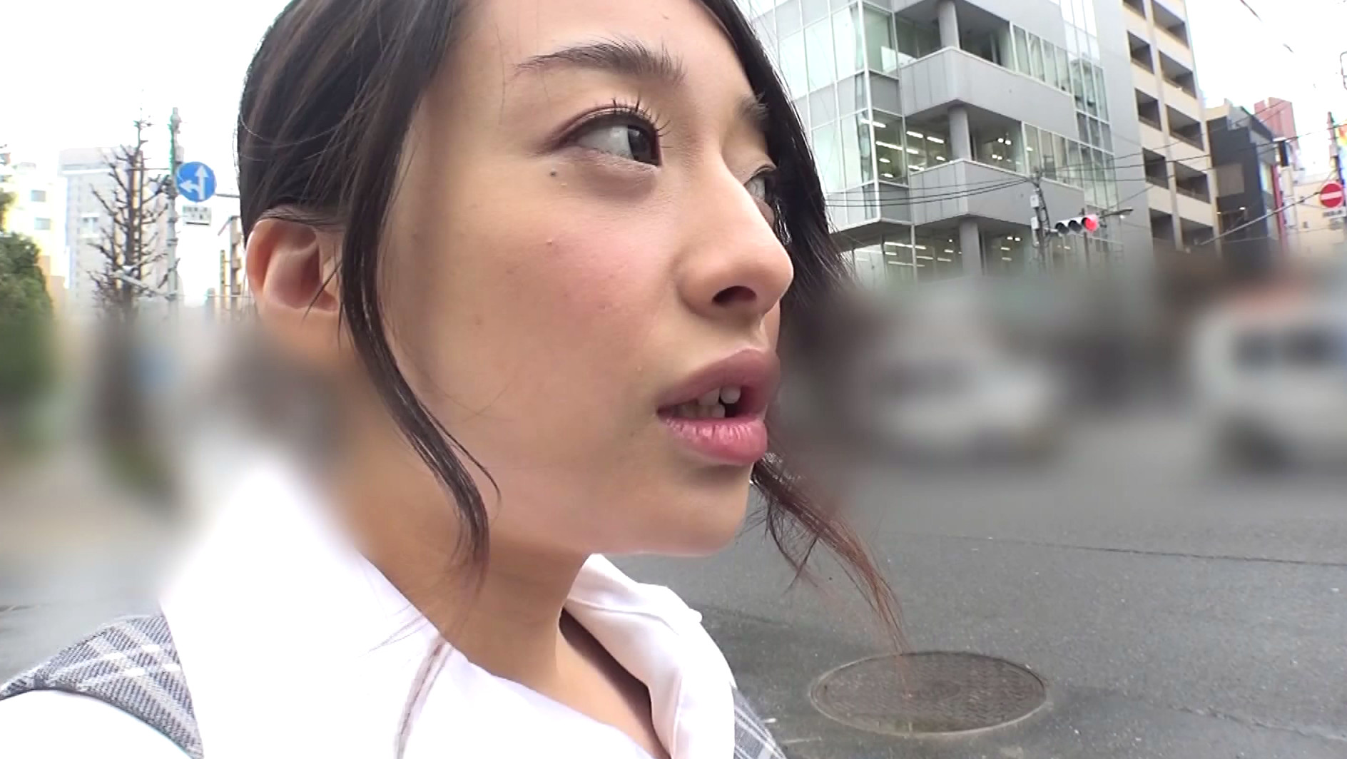 入社1年目のOLをアンケートを装い連れ込み成功w 画像1