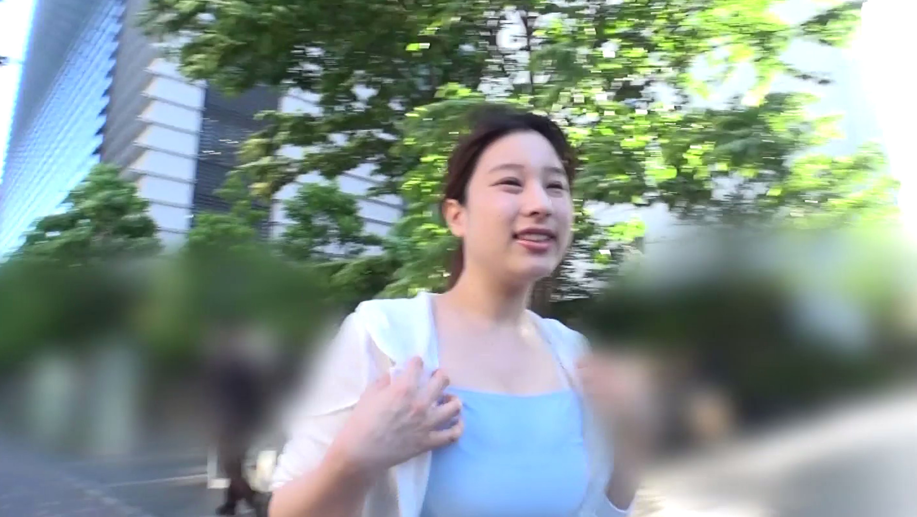 ランニング中の巨乳女子はセックスもアスリート系ドスケベだった! 画像1