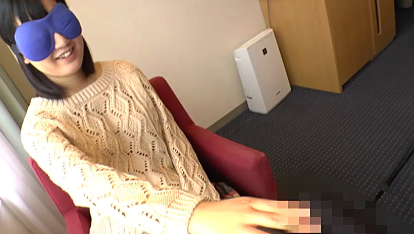 映画出演ありの元女優に編集長のオナニーを見せつけたら あずさ