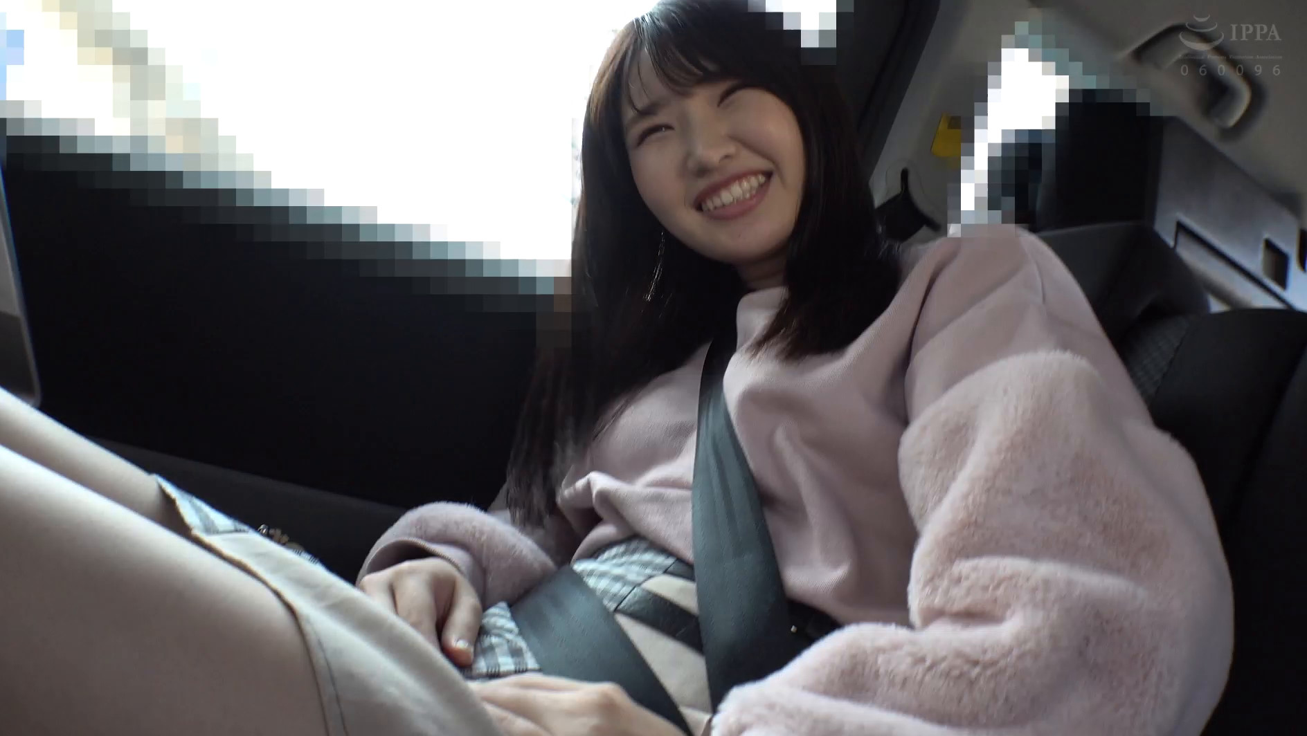 素人美少女とリモコンバイブお散歩ーSN区編ー「もう我慢できません･･･／／」人混みの中ビクビク震えてイキまくってしまう女子たち！人生初の羞恥プレイでまさかのエロスイッチオン！車移動中も窓全開放で大胆カーオナニー！最後は近くのスタジオで心行くまで生セックス！