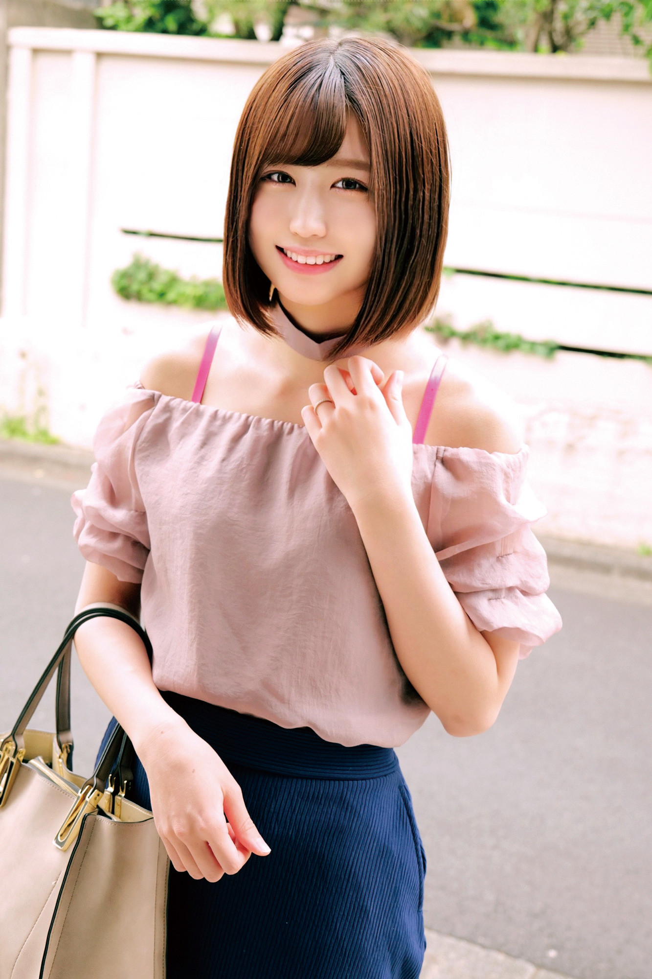 「童貞君の包茎ち○ぽの皮を剥いて洗ってもらえませんか!?」素人奥様が童貞君と密着混浴!母性たっぷりち○ぽを泡洗い!カチカチにズル剥けた童貞ち○ぽに赤面発情!そのまま優しく筆下ろしSEX! 4 赤面女子3周年記念!超豪華撮り下ろし総勢8名8時間SPECIAL!! 画像3