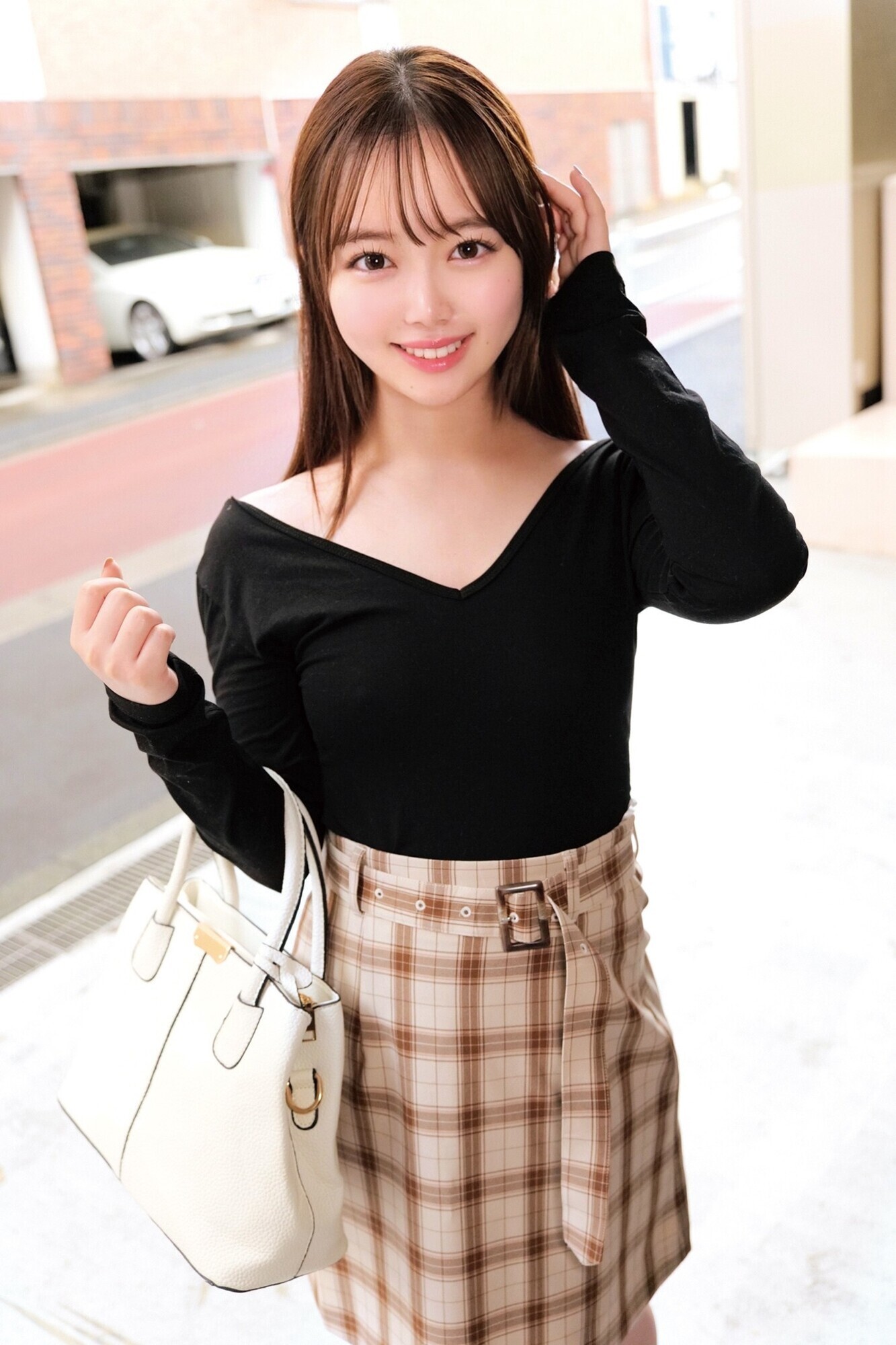 総勢15名の素人女子が優しく激しく筆おろし！童貞君のうぶなギンギンチ〇ポが膣奥に届き脳汁でまくり恍惚大絶頂！「まだまだ出せるよね･･･／／」と、お返しの即ヌキ超絶テクで最後の一滴まで精液を搾り取る！怒涛の300分連続膣奥射精SP