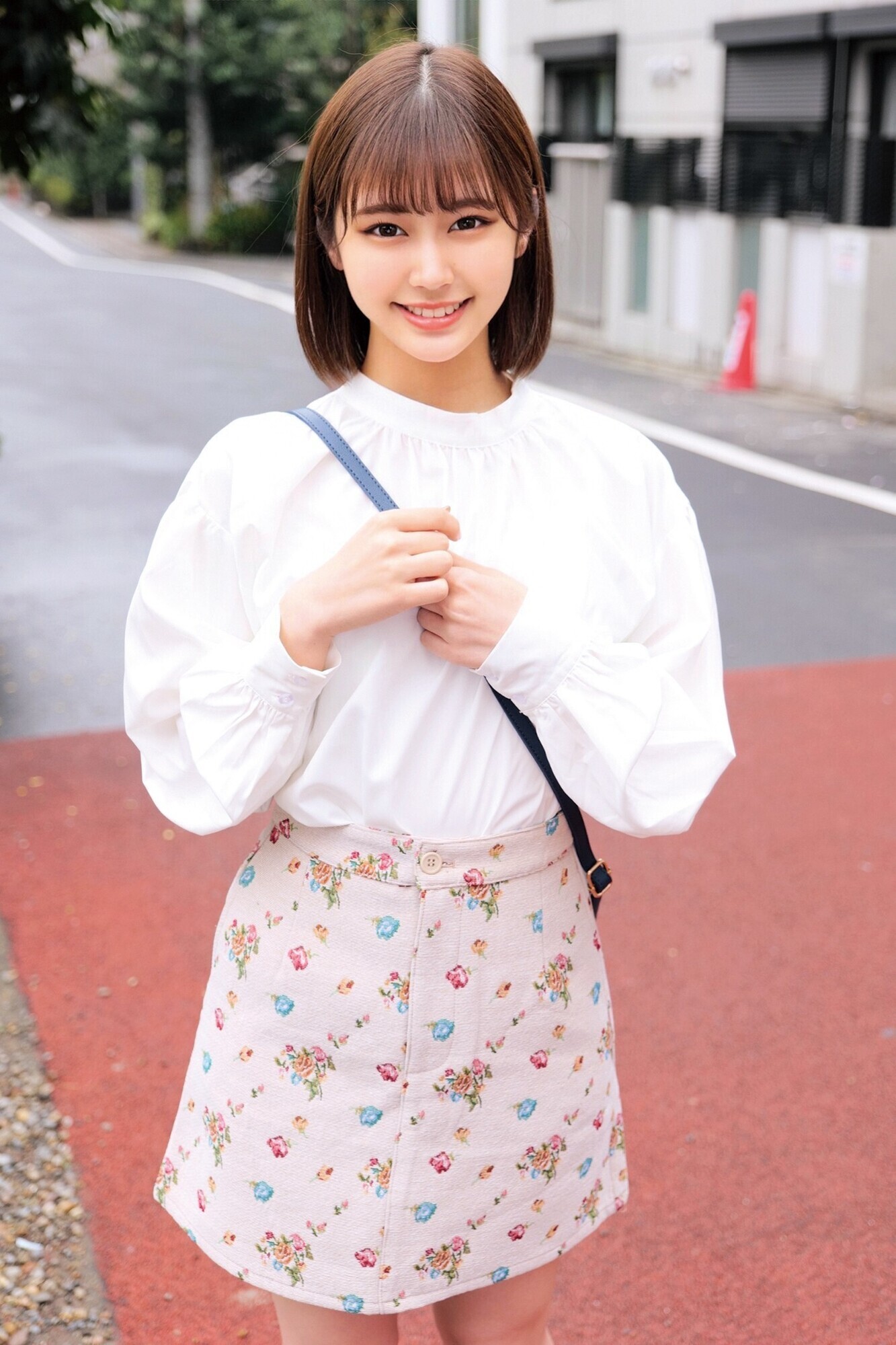 総勢15名の素人女子が優しく激しく筆おろし!童貞君のうぶなギンギンチ〇ポが膣奥に届き脳汁でまくり恍惚大絶頂!「まだまだ出せるよね・・・//」と、お返しの即ヌキ超絶テクで最後の一滴まで精液を搾り取る!怒涛の300分連続膣奥射精SP 画像15