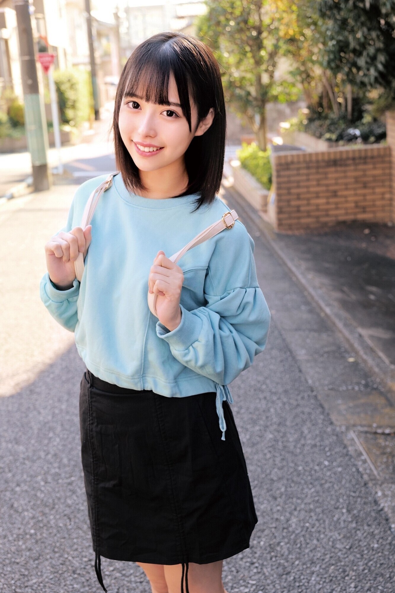 総勢15名の素人女子が優しく激しく筆おろし!童貞君のうぶなギンギンチ〇ポが膣奥に届き脳汁でまくり恍惚大絶頂!「まだまだ出せるよね・・・//」と、お返しの即ヌキ超絶テクで最後の一滴まで精液を搾り取る!怒涛の300分連続膣奥射精SP 画像16