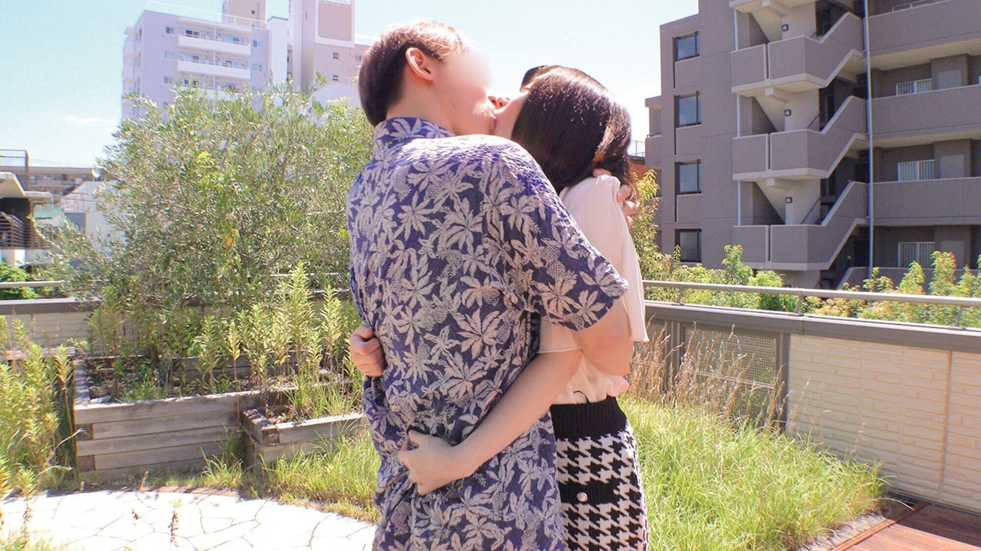 素人女子大生の皆さんww青空の下で脳がトロける超濃密ベロキス体験してみませんか？舌を絡ませる糸引き涎ダラダラディープキスで高まっちゃって！？とにかくキスキスキス生々しい接吻中出しSEXww 4 イメージ8