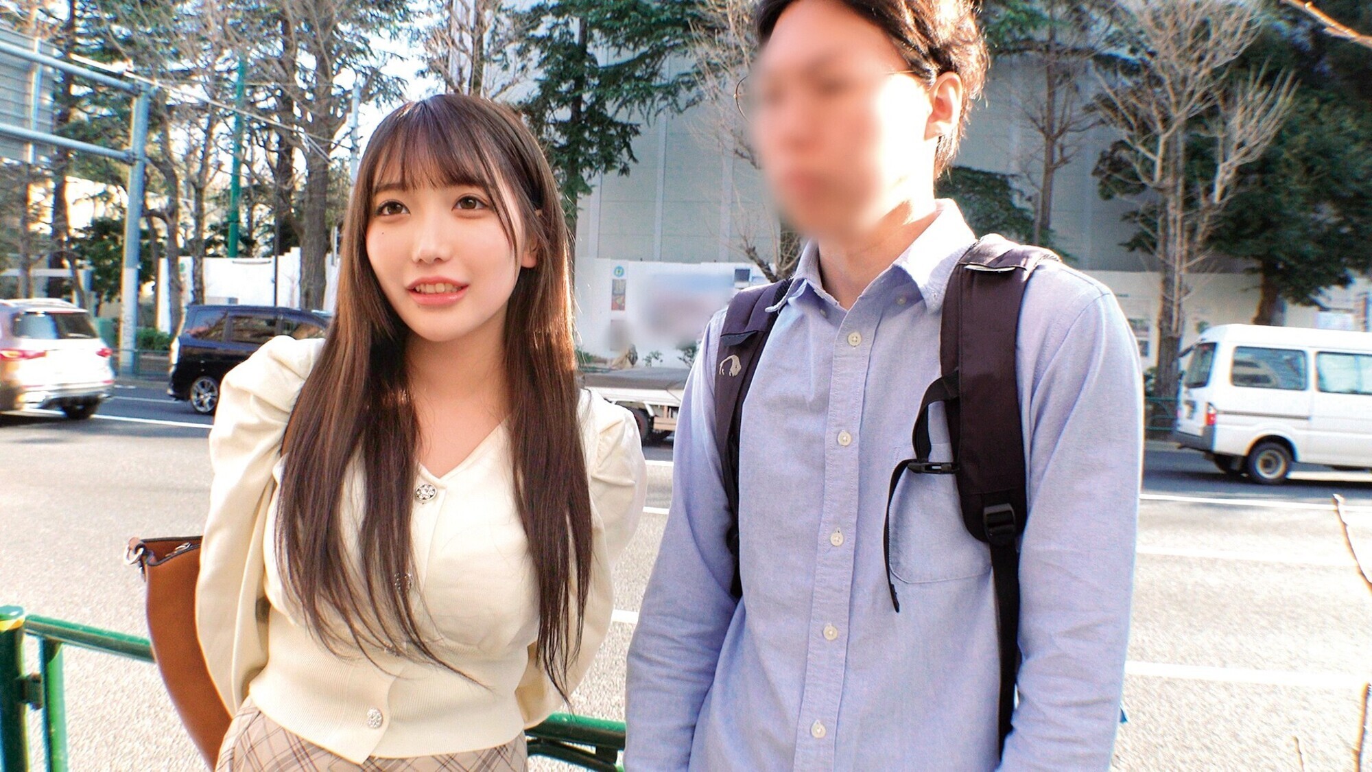 彼氏がいるけど仲良しな友達同士の男女が密着オイルエステぬるぬる素股体験！？彼有り女友達とドキドキのオイルマッサージ･･･高まる異性への意識＆性欲wwおま●ことち●ぽをグチュグチュ擦り合わせる友達男女は理性を保てず欲望のままにヌルっと挿入してしまうのか！？ 2