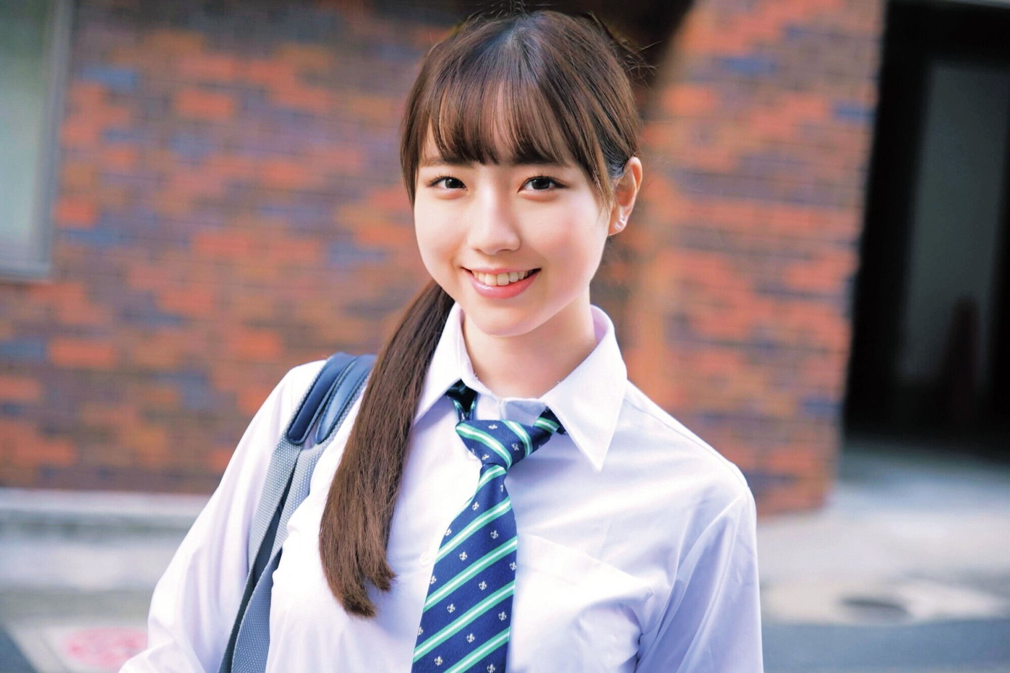 甘えん坊のおじさんって超カワイイ！学校帰りにナンパした制服美少女の皆さん！お父さんよりも一回り以上年上のおじさんにプルンプルンのピンク色の乳首をチューチュー吸わせおち○ぽよちよち甘やかし射精させる授乳手コキに挑戦してもらえませんか！？バブみを感じガチ勃起したおじさんち○ポをそのままワレメにぬぷっつ！そのままドッピュドッピュ連続中出しセックス！！
