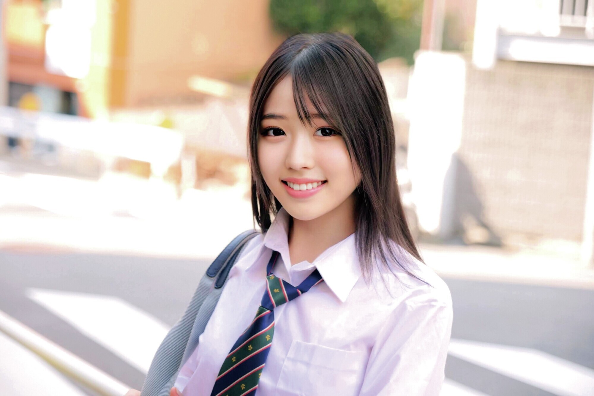 甘えん坊のおじさんって超カワイイ！学校帰りにナンパした制服美少女の皆さん！お父さんよりも一回り以上年上のおじさんにプルンプルンのピンク色の乳首をチューチュー吸わせおち○ぽよちよち甘やかし射精させる授乳手コキに挑戦してもらえませんか！？バブみを感じガチ勃起したおじさんち○ポをそのままワレメにぬぷっつ！そのままドッピュドッピュ連続中出しセックス！！