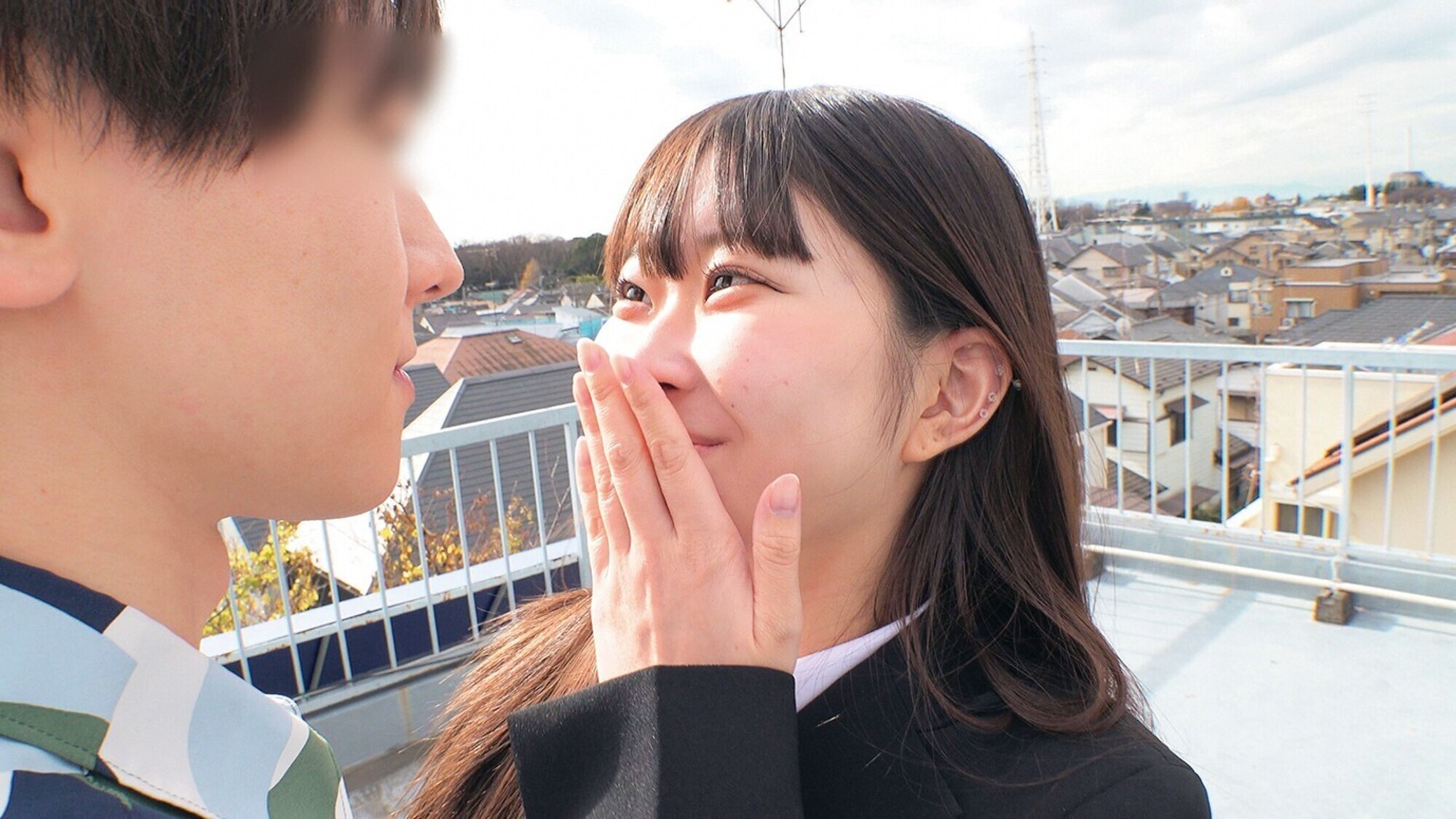 初々しいリクルートスーツの就活女子大生の皆さんww青空の下で○がトロける超濃密ベロキス体験してみませんか？舌を絡ませる糸引き涎ダラダラ公開ディープキスで高まっちゃって！？とにかくキスキスキス生々しい接吻中出しSEXww 2 画像1