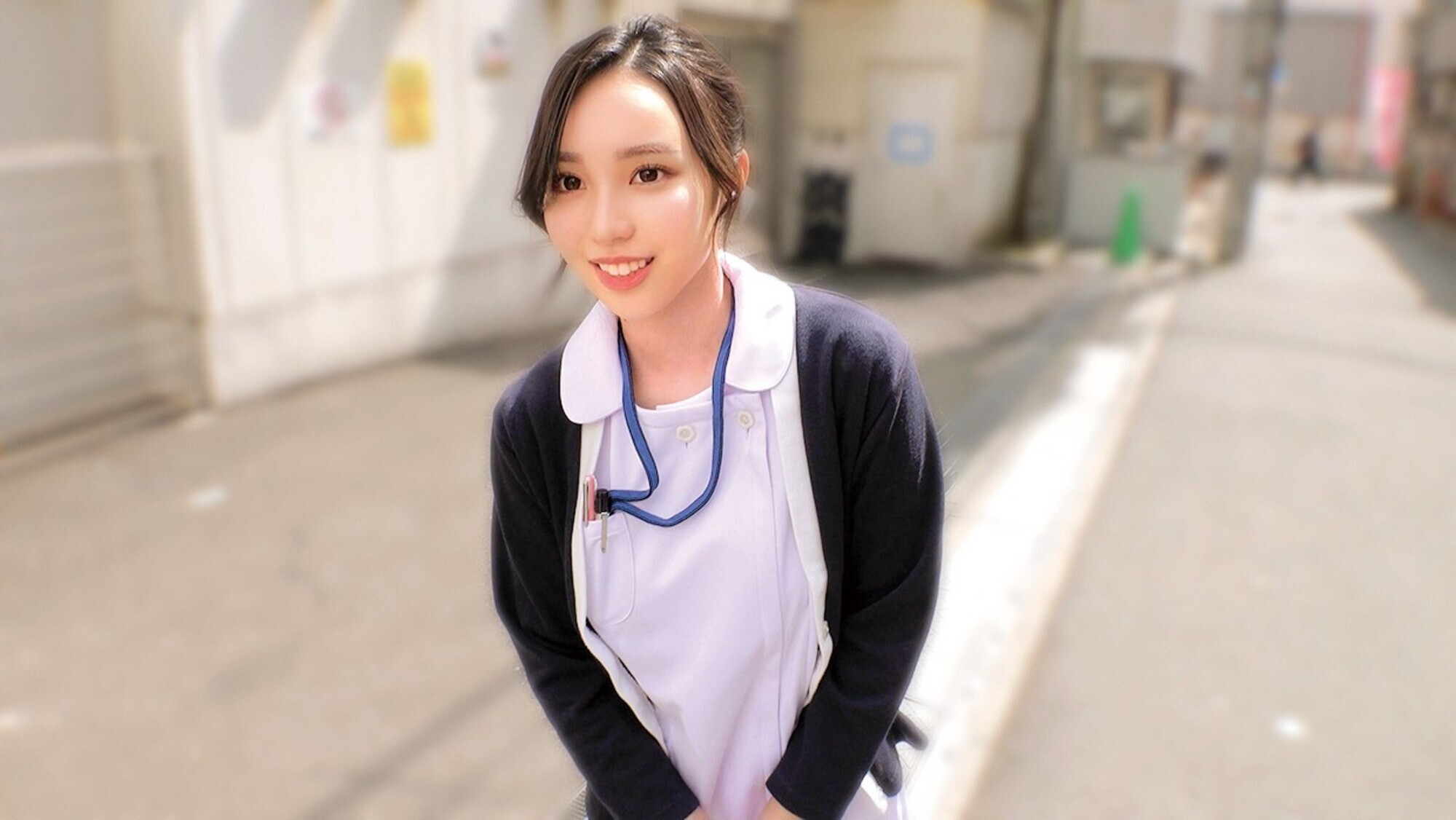 働くカワイイ看板娘の皆さん!!「仕事の合間に筆下ろししてくれませんか!?」 5 休憩中に童貞くんの悩みを聞いてると母性本能くすぐられ膣がキュンキュン赤面発情(^^;)「私が・・・初めてじゃダメかな」ミラクル展開ww勤務中に童貞卒業ナマハメ連続中出しセックスSP 8枚目