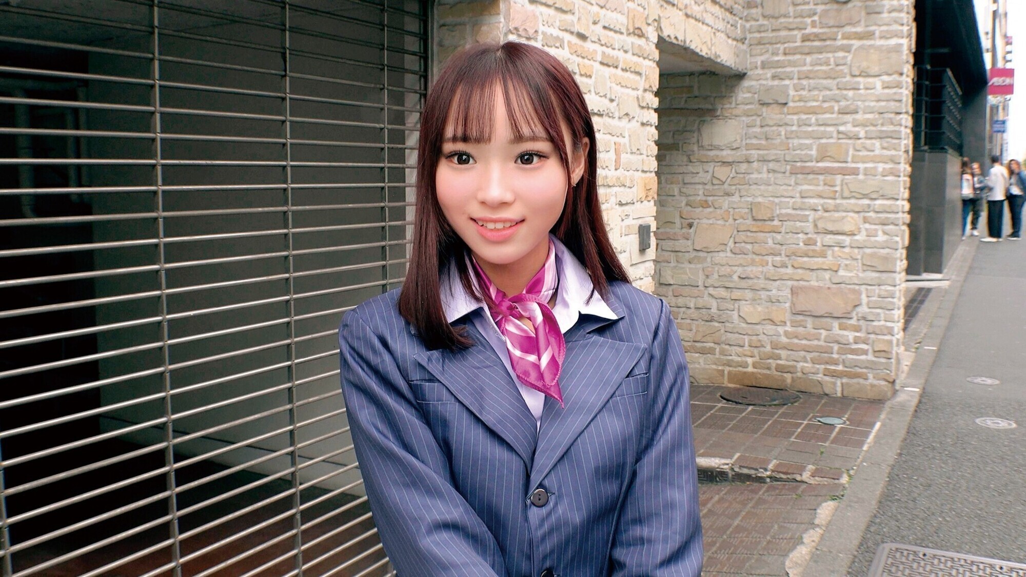 大手航空会社勤務の美人CA（キャビンアテンダント）が童貞チ○ポをノーハンドフェラ早漏改善！気品が溢れる一流のおもてなしフェラで暴発大量射精ごっくん→即フル勃起！元気すぎる童貞チ○ポを放っておけないCAはそのまま筆おろし中出しTAKE OFF