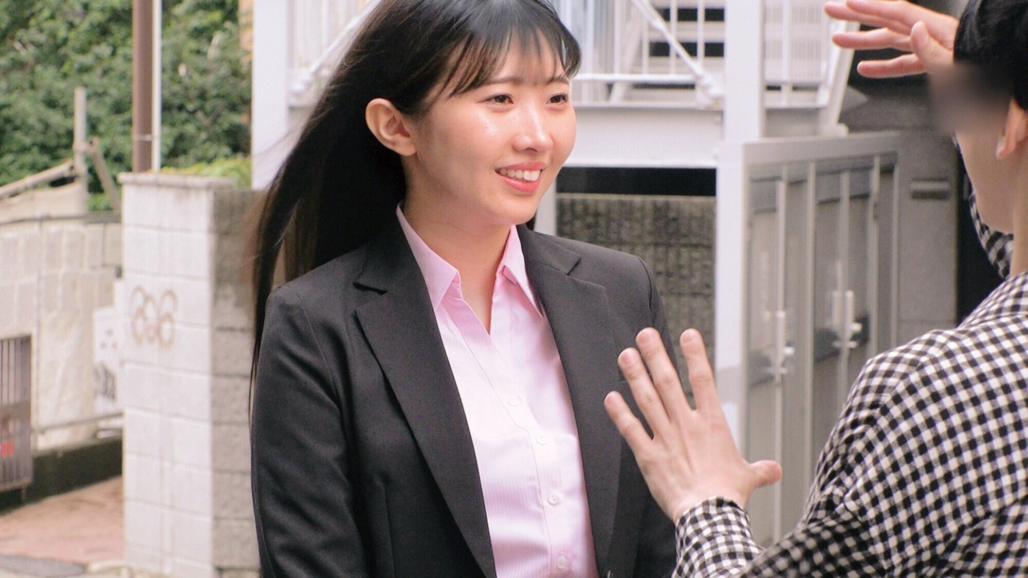 男子生徒の憧れの的!●●一の美人女●師に性教育の授業と称し生パンスト素股に挑戦してもらいました!?一日中教壇に立ちムッレムレの生パンストにデカチンが擦れて赤面発情!パンストはエッチな汁まみれ!そのままビリッと生で擦り合わせて、ヌルヌルワレメに結局つるんと入って生中出し!!憧れの●生はめちゃくちゃHで何回も中に出しちゃいましたspecial ~3限目~ 2枚目