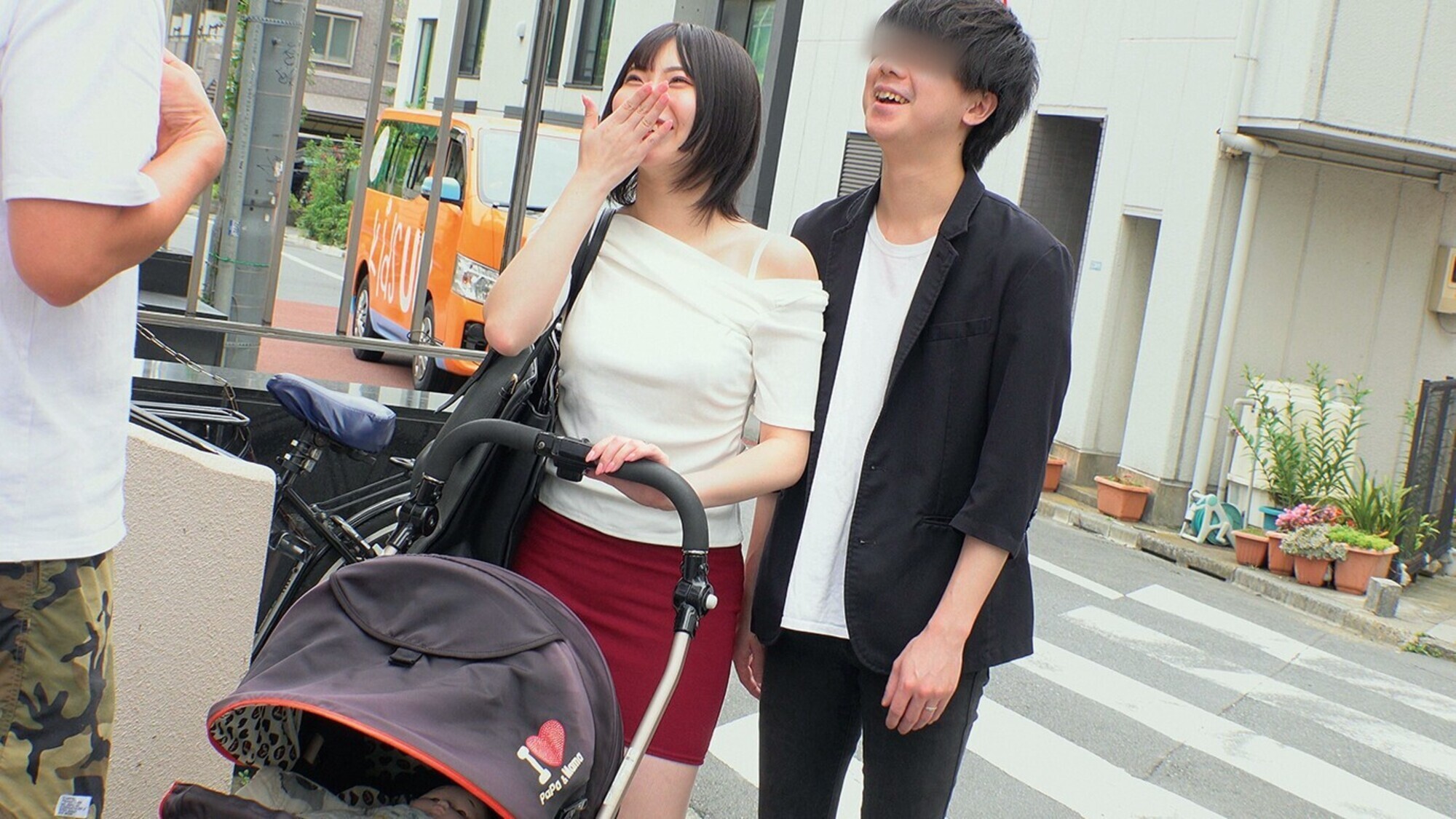 初めての育児に励む巨乳ママさんがパパに内緒で早漏童貞君のデカチン連続射精筆おろしwwドピュドピュ大量精子を暴発しちゃう敏感なデカマラにムラムラ赤面発情(/ω¥)パパの目の前なのに生ハメ筆おろしSEXで連続中出しさせちゃうエロ優しいママさんSP 20枚目