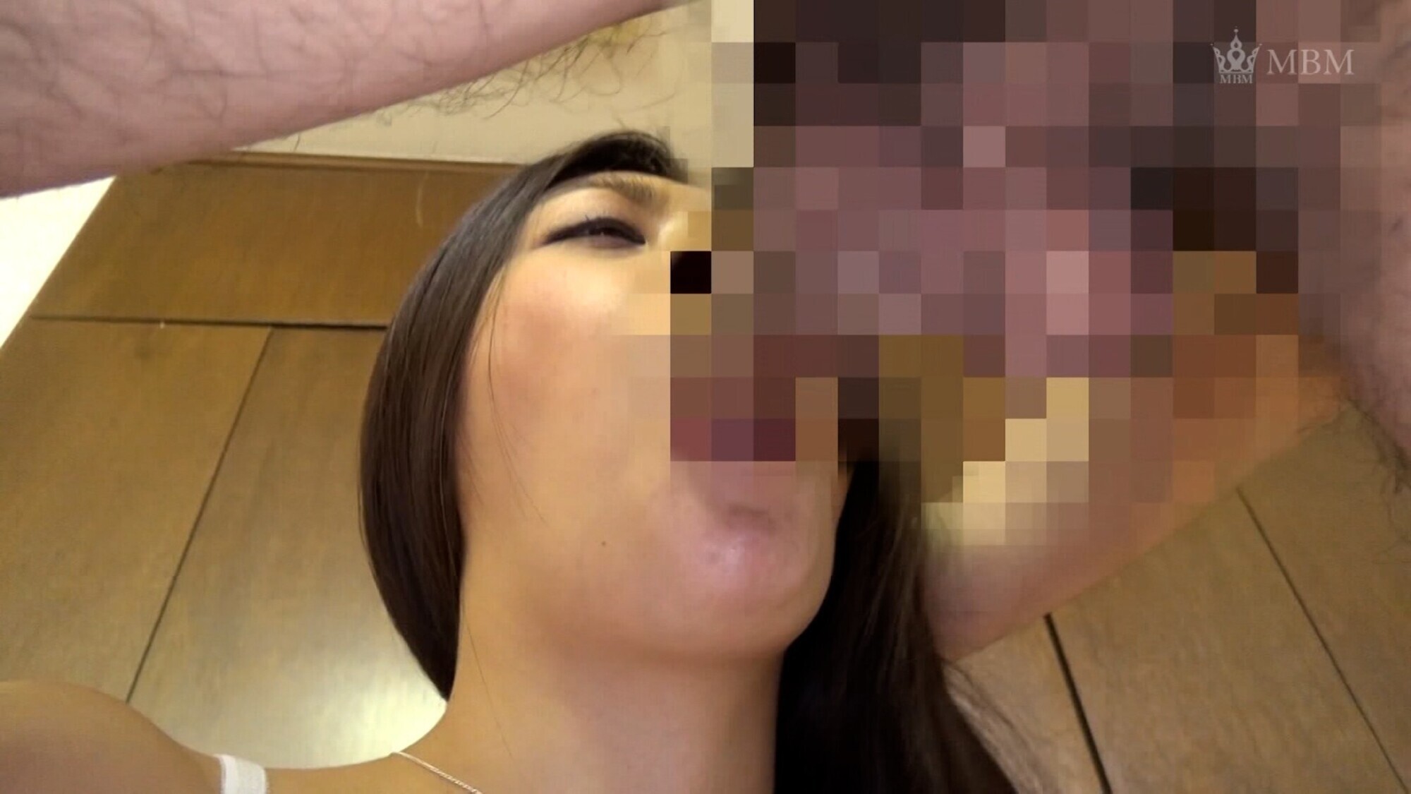主婦モデル募集中!顔NGならパーツだけでもOK!そんな甘い言葉に騙された若妻は次第にエロい行為に・・・最近旦那とやってない性欲が溜まってた奥さんは他人棒に酔いしれる! 画像6