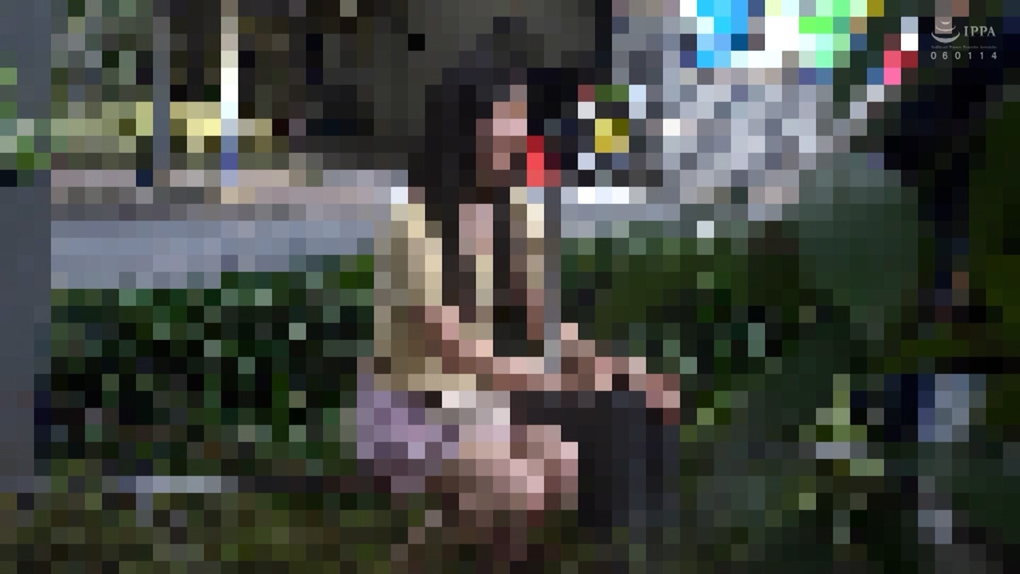 訳ありで上京してきたのにイラマに悦ぶドM妻!自ら腰を振りまくりの孕ませSEX!! 画像1