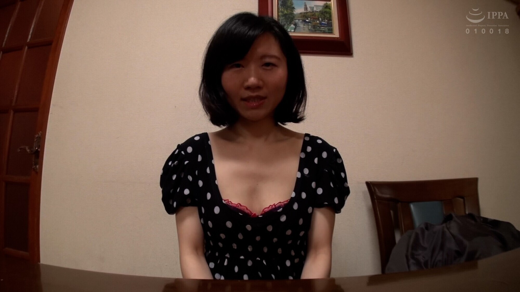 男優さんとエッチがしたくてAVに応募してきた童顔熟女の変態交尾! 画像1