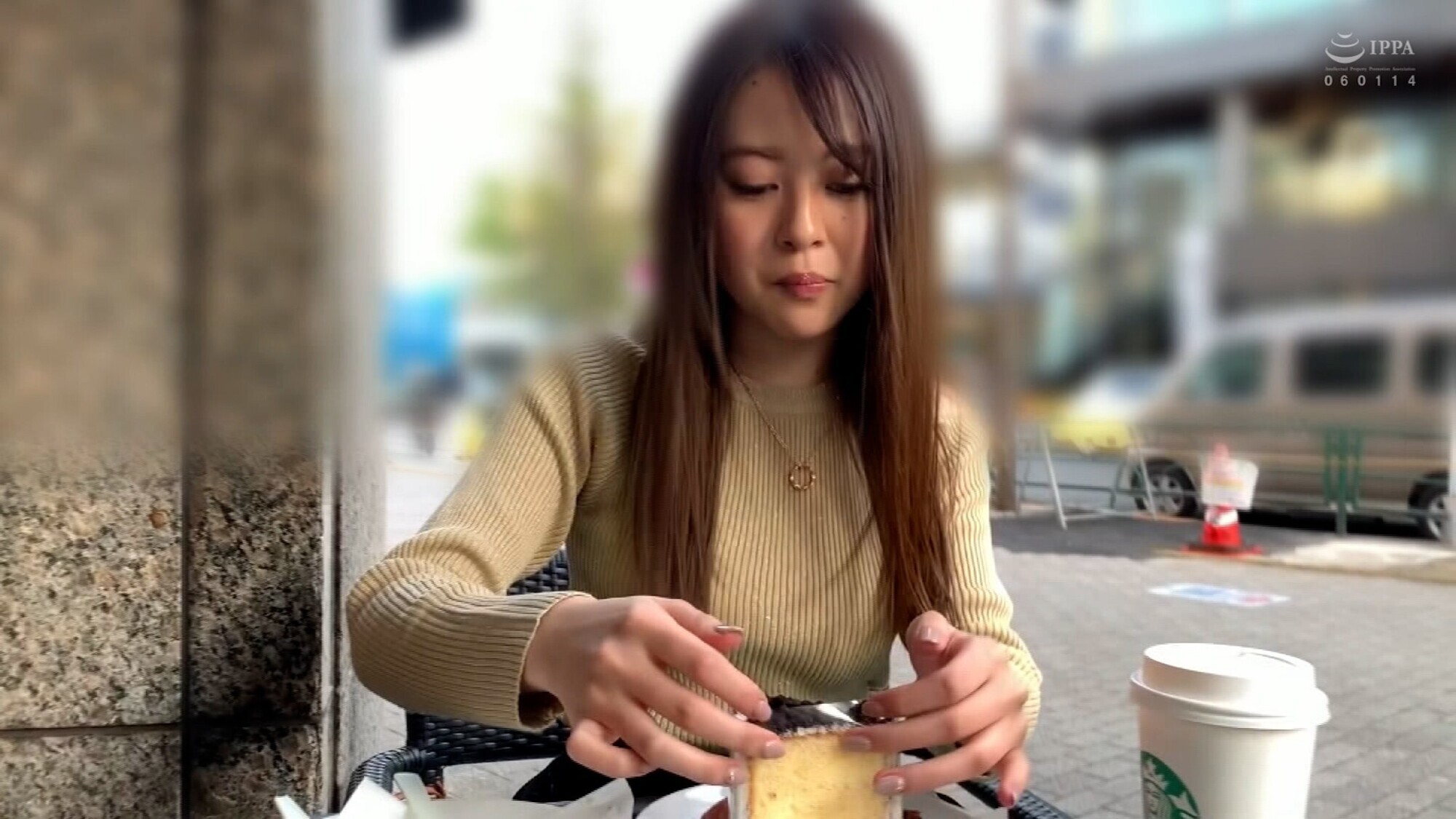看護学校に通う清楚系美少女をモデルテイでホテルにGO!彼氏もしばらくいないということでワンチャンアプローチ!エロ偏差値が高めの感度抜群ボディにハメ撮りSEX 画像1