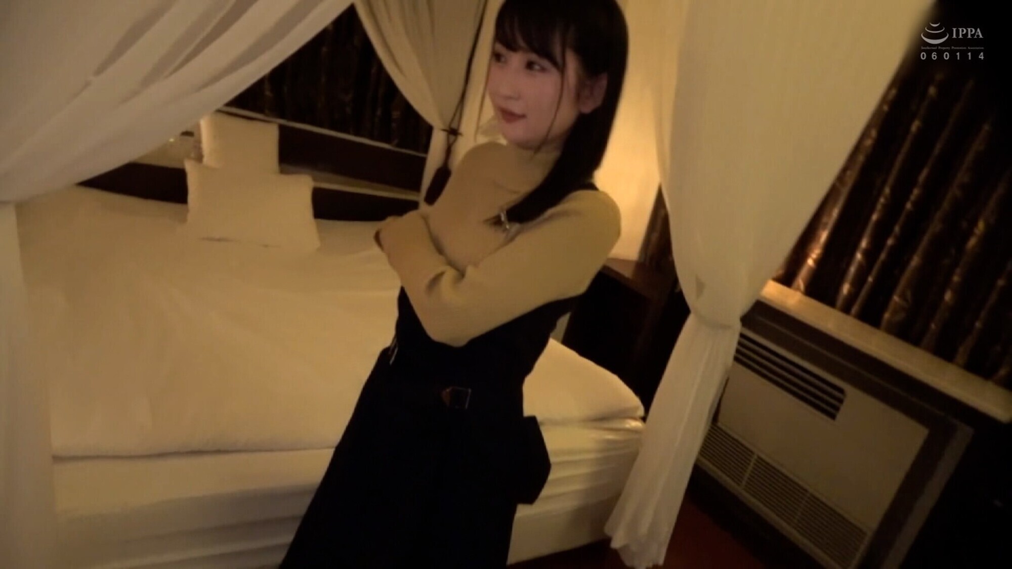 某大手お寿司チェーン店に就職のため上京、店長との不倫話をさらっと話す天然美少女!モデルテイでラブホでハメ撮りSEX! 画像1