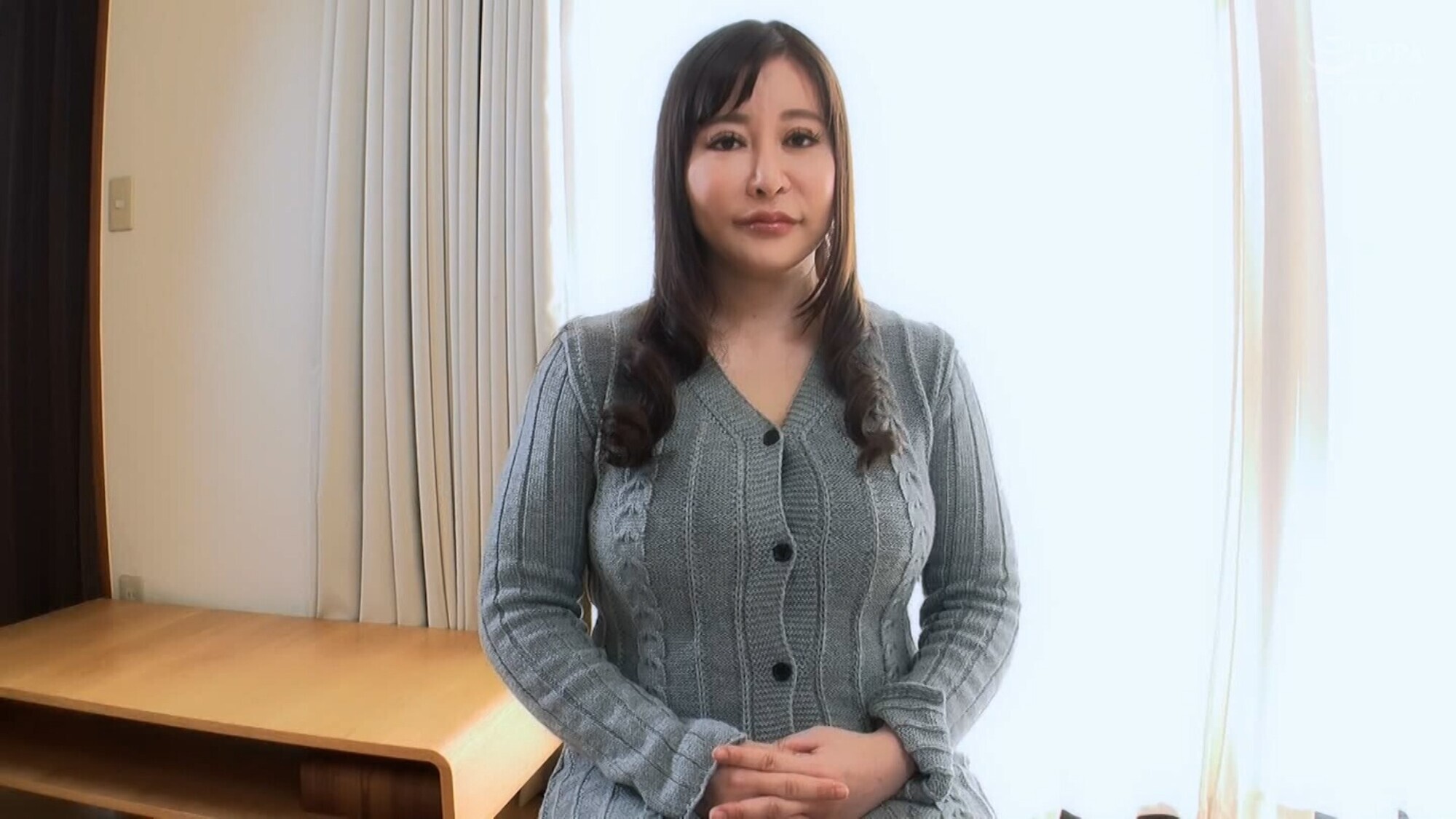 巨乳五十路熟女の初撮りSEX!旦那とのSEXも年齢と共に減り濃厚なSEXの刺激を求めてAV出演! 画像1