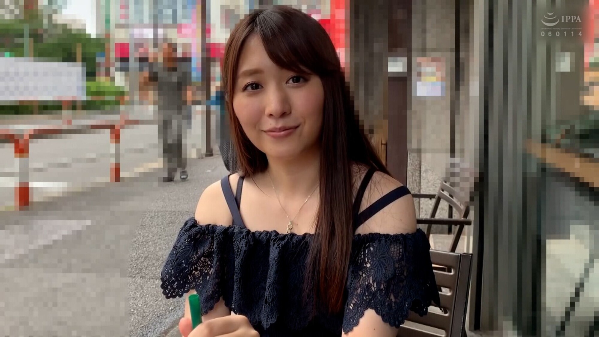 マッチアプリでやって来たなかなかの美人さんは初めての個撮モデルでラブホにイン!恥じらい照れるさまがめっちゃ可愛い!頑張ってCカップとハメまくりSEX! 画像1