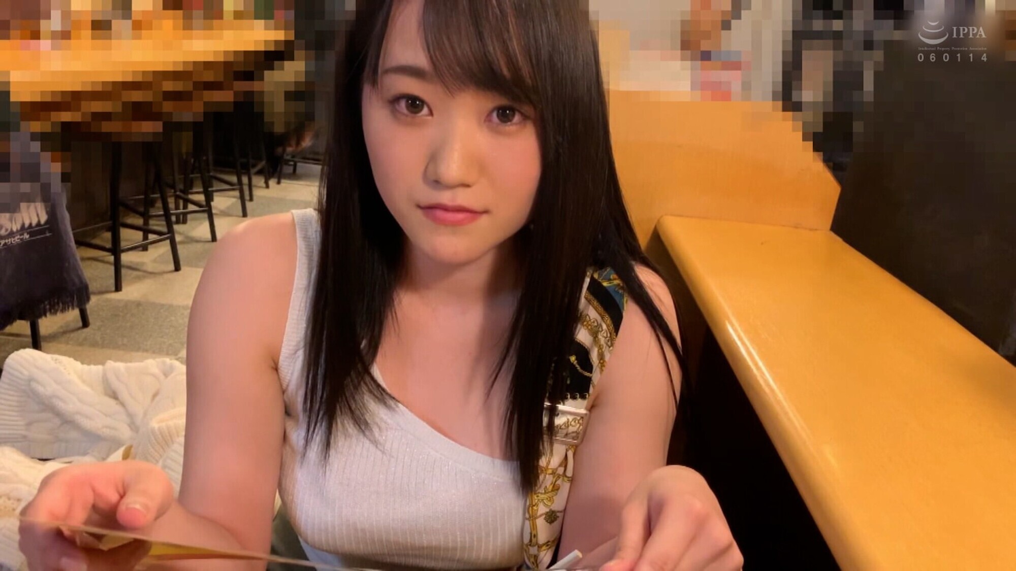 赤提灯飲み屋で蕎麦をパクつくマッチアプリでゲットの性格めっちゃ良い巨乳ちゃんを個撮テイでラブホに連れ込みハメ撮りSEX