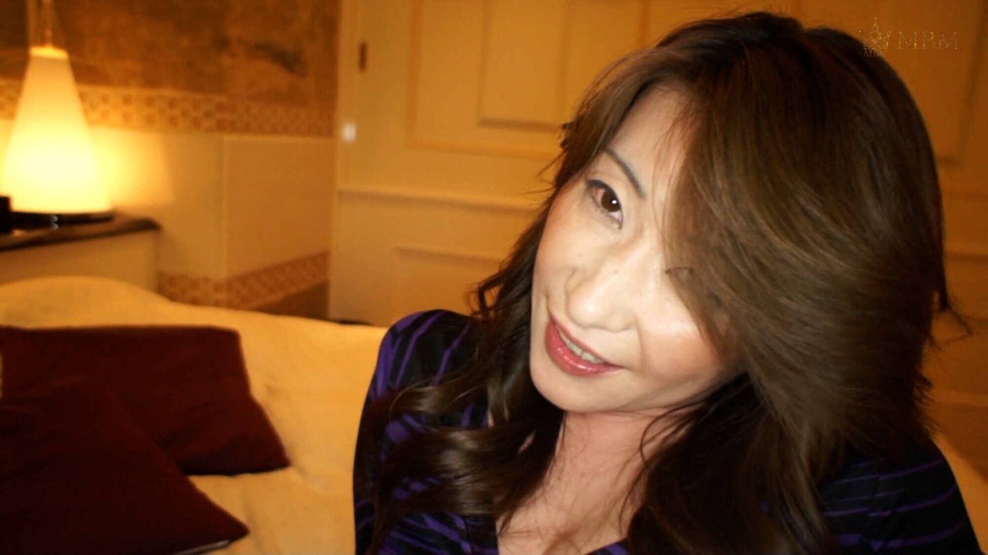 セレブ系奥さまをホテルに○れ込みハメ撮りSEX！欲求不満大爆発の豹変淫乱痴態！