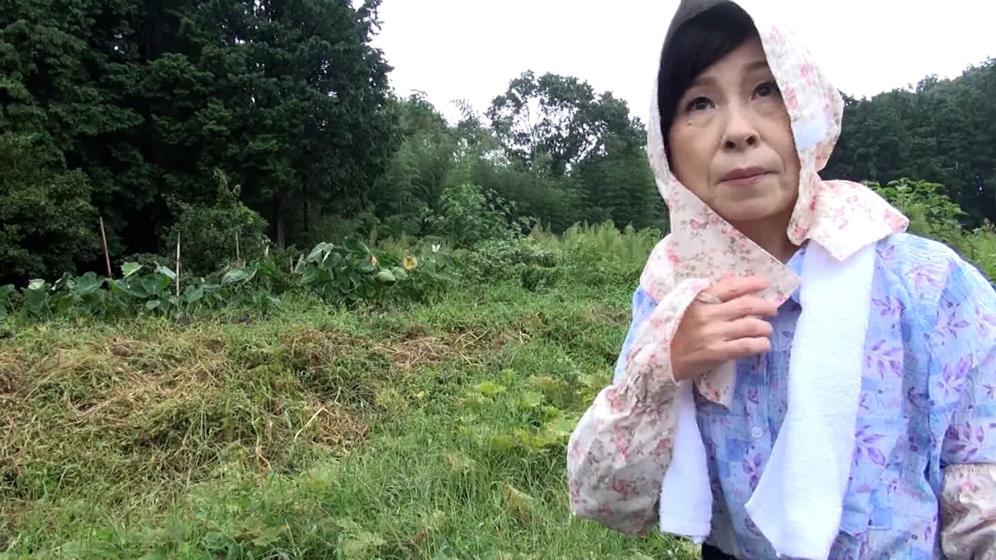 埼玉県で農家を営む性欲旺盛な熟女に突撃AV撮影！ふたり暮らしの母の為にAVSEXをプレゼント！