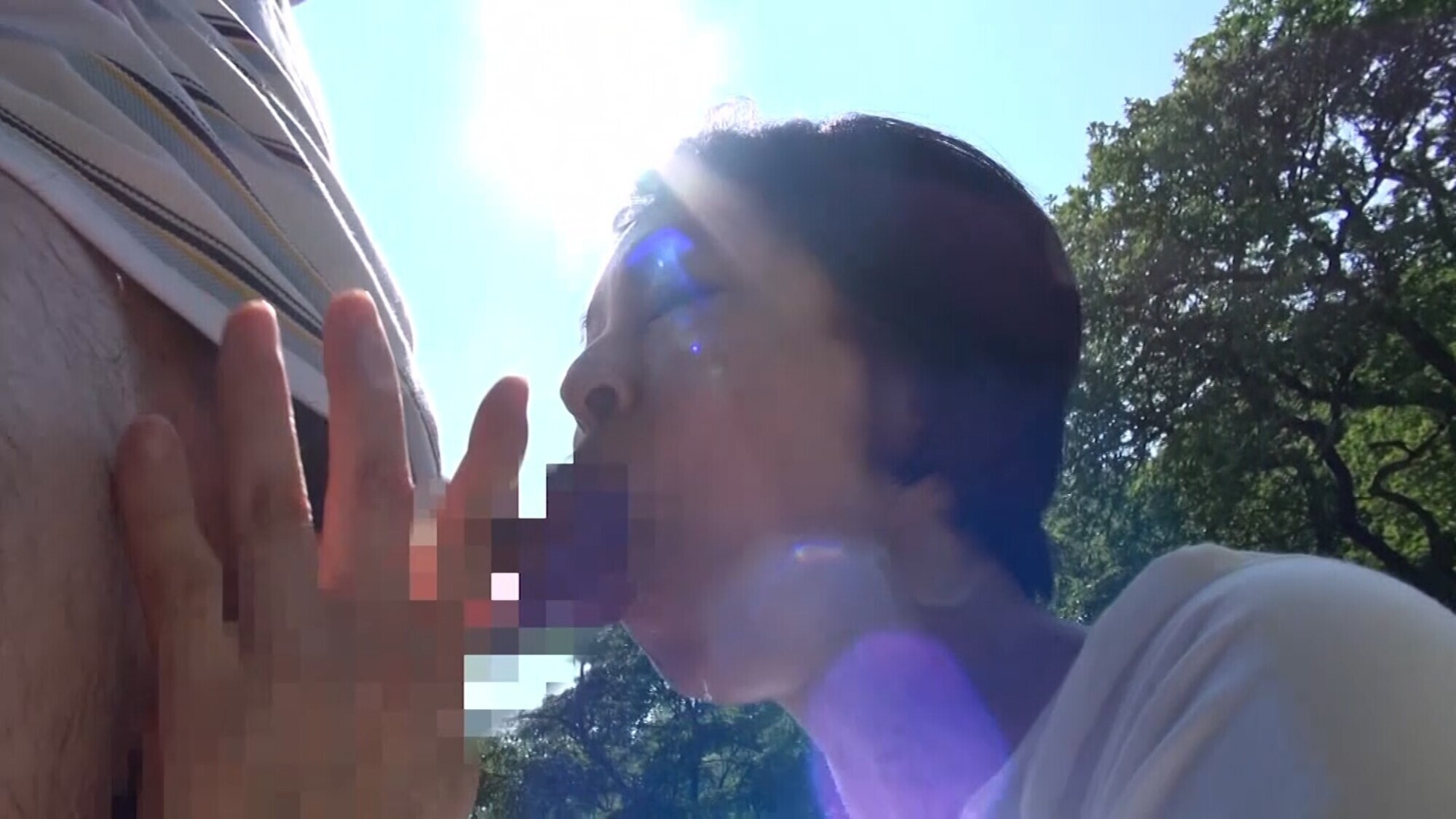 もんぺ姿の田舎の熟女さんを旦那の指令でナンパ!人気のない青空の下で濃厚SEXやっちゃいました! 画像4