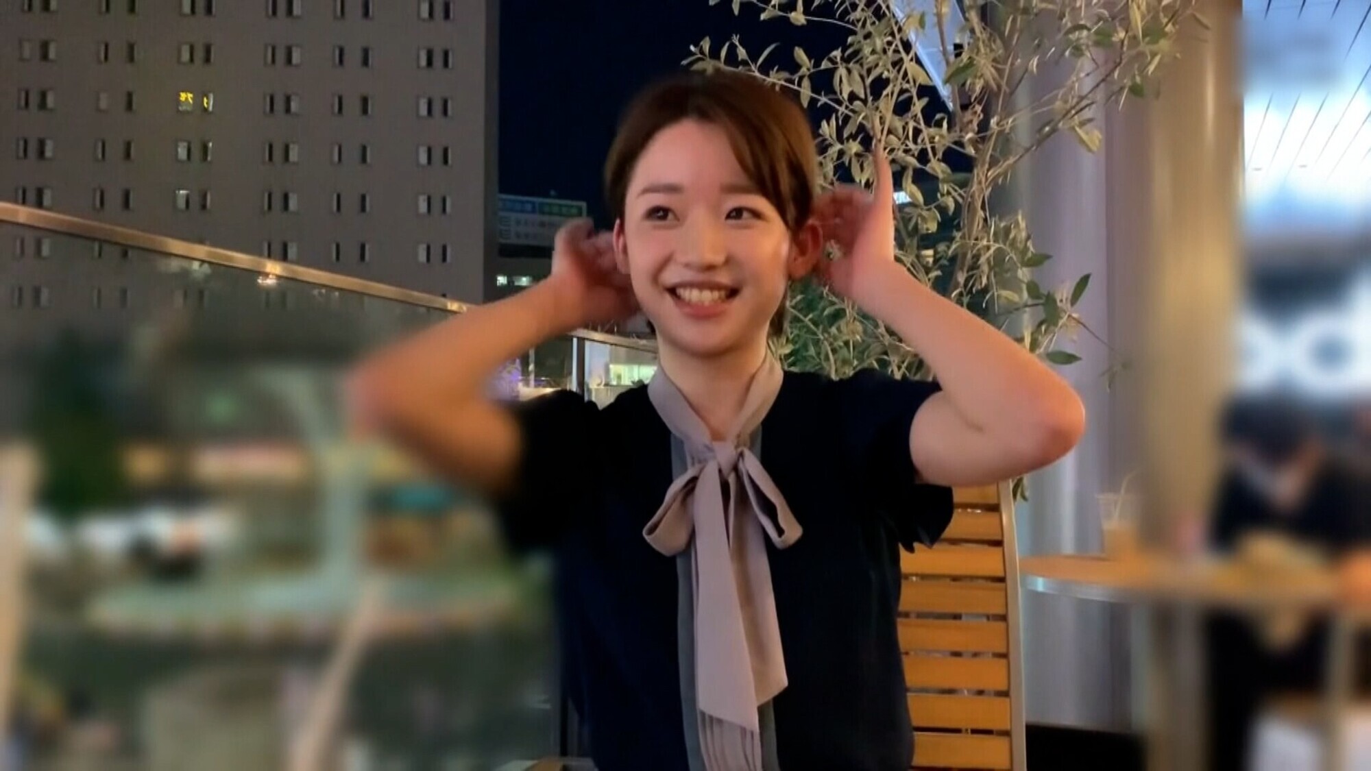 ショートヘアーの元気娘、あどけない笑顔の奥に潜む性欲モンスター!フェラ好き淫乱娘と嵌め撮りSEX! 画像1