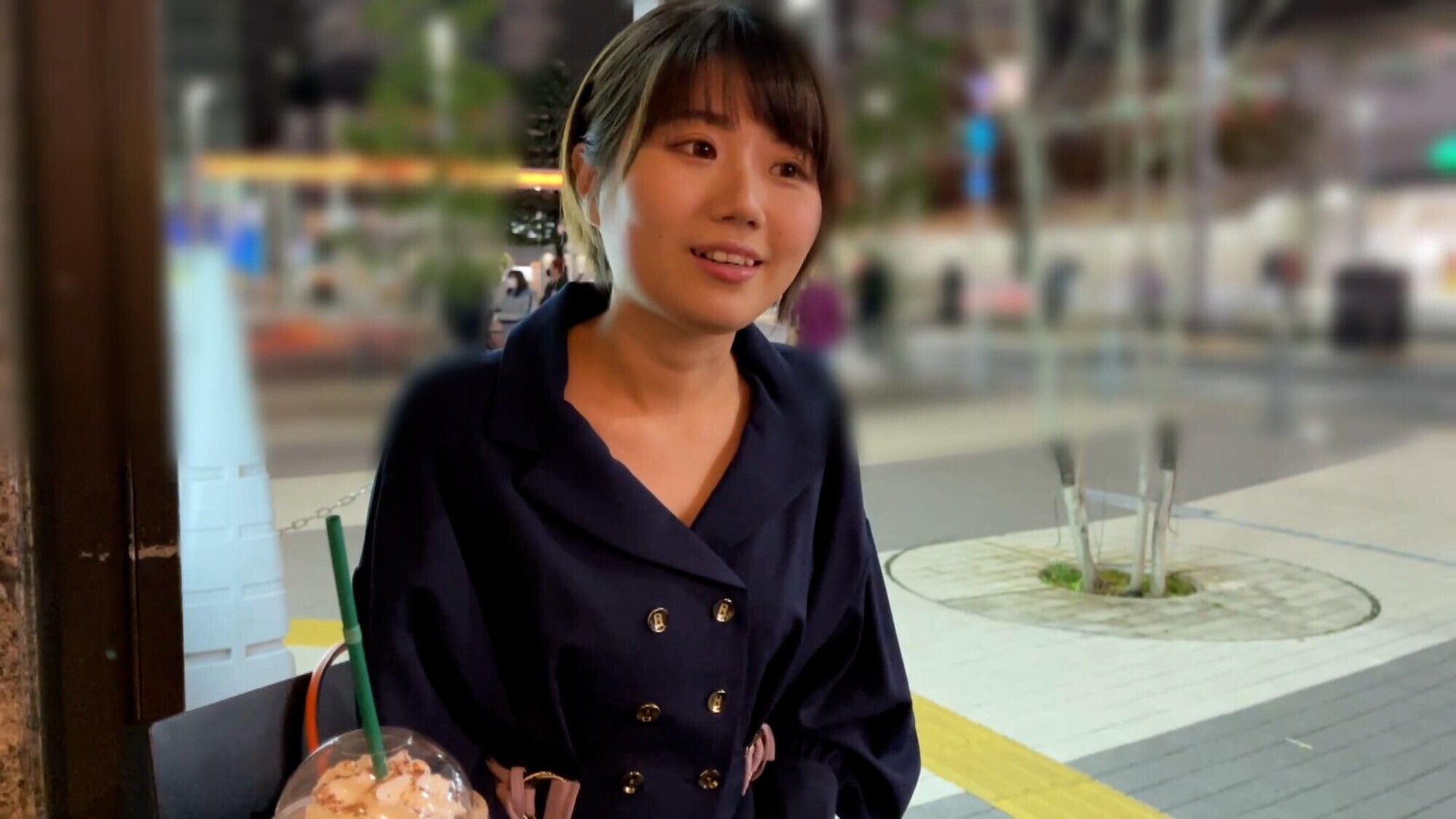 愛くるしさ溢れる小動物系な童顔フェイスの土木業で働く清楚系お嬢さんと個撮テイでラブホでドエロい嵌め撮りSEX！ 画像1