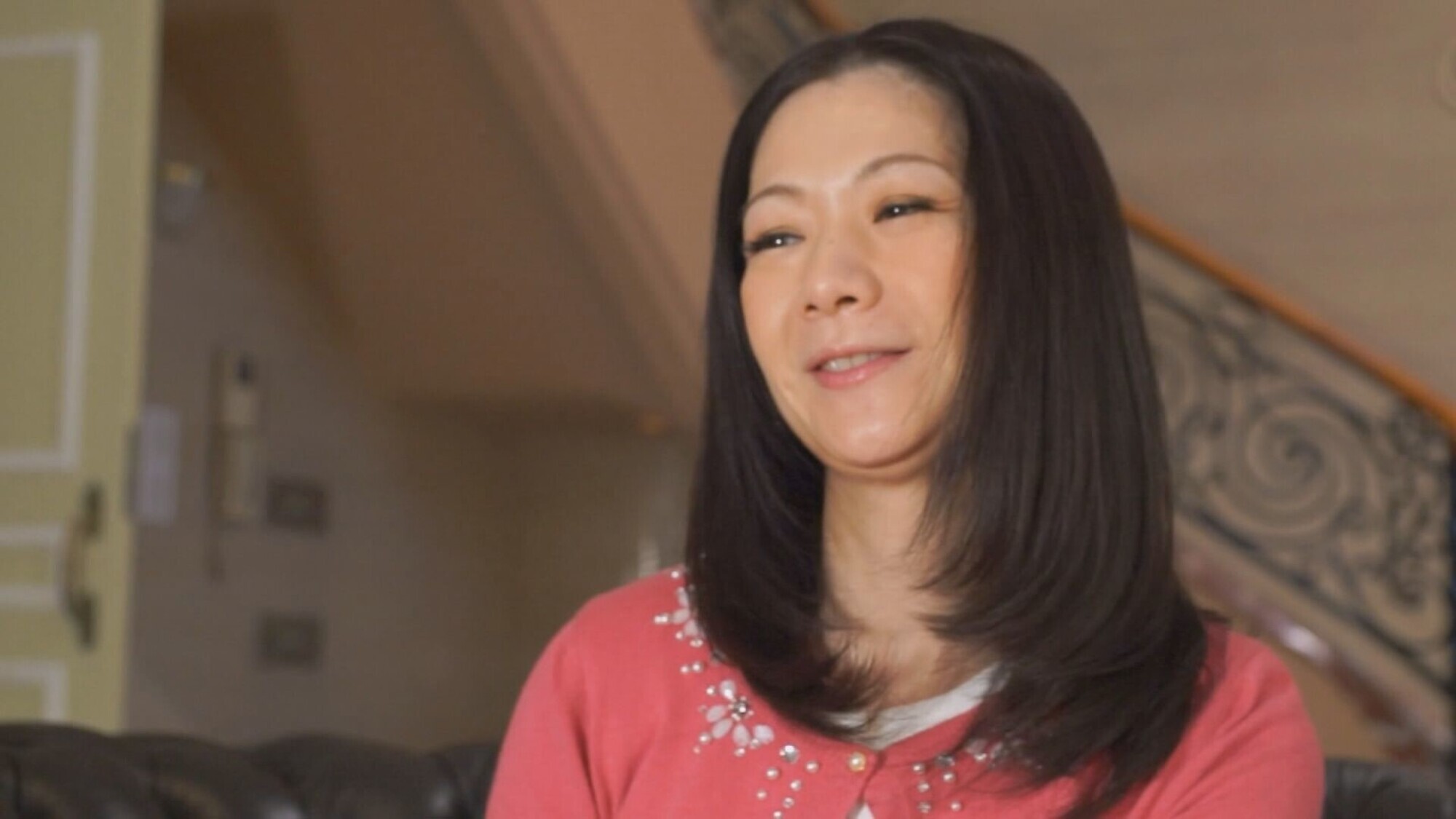 48歳 看護師 年上夫のSEXでは満足できません！メチャメチャになりたいんです！ 画像1