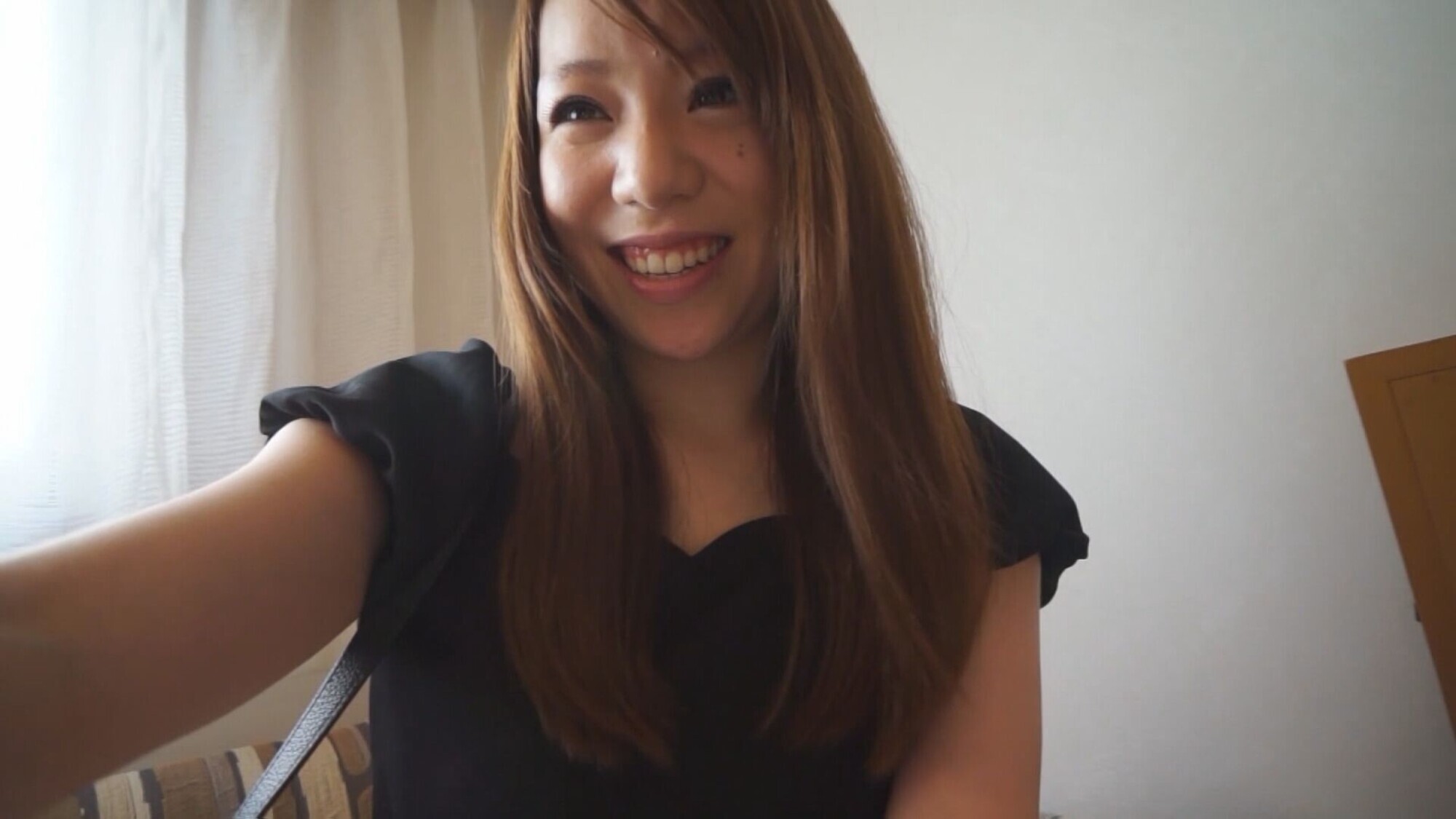 こんなエロい奥さんをホッタラカシにする手抜き旦那に天罰！！会う前から股間を濡らしてシミシミ人妻は従順系ヤンキーママ
