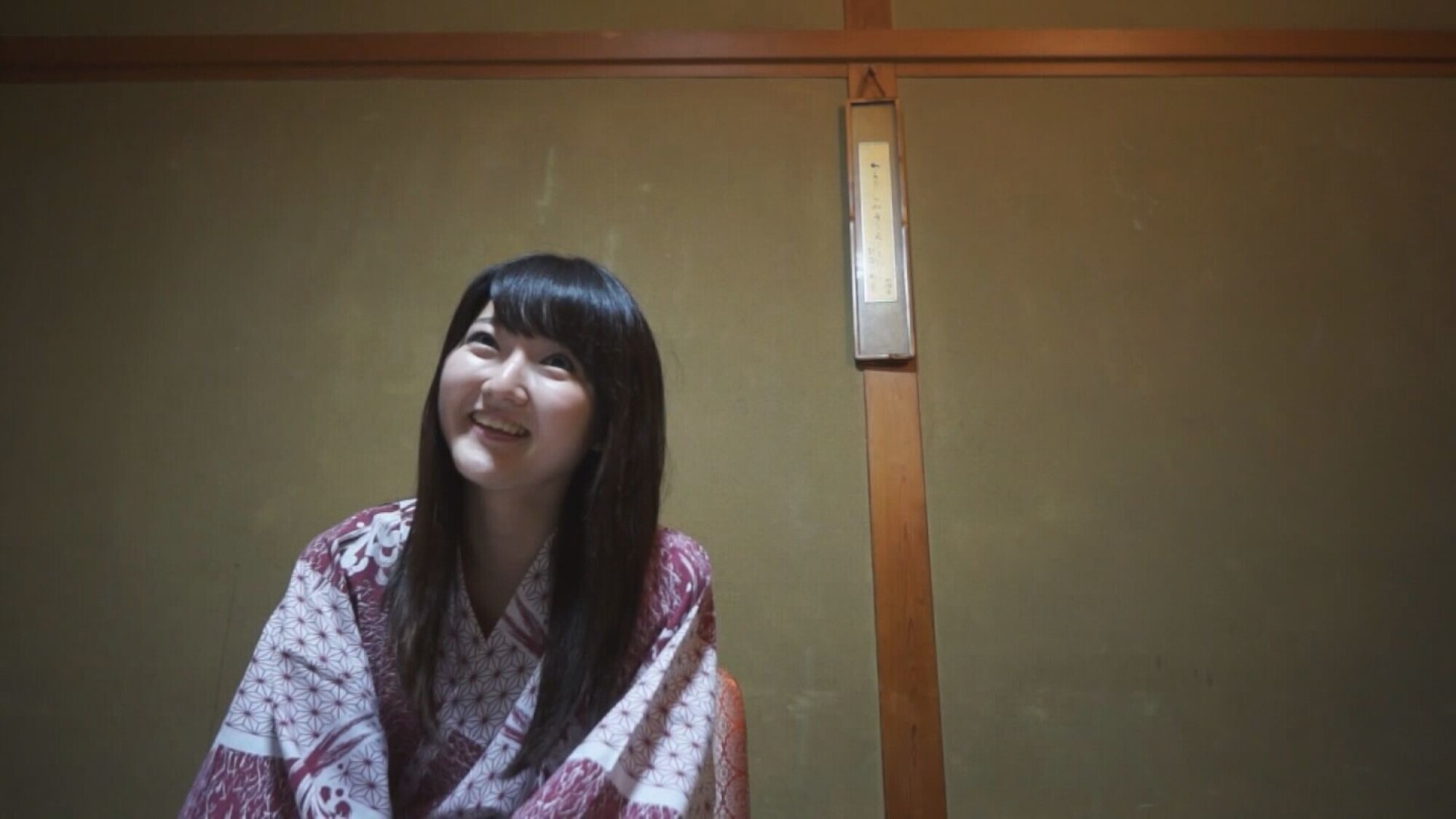 【某町内会婦人部の慰安旅行に遭遇】この奥さんこの雰囲気で実はサセコ!!経験人数は結婚してから二桁へ上昇中 1枚目