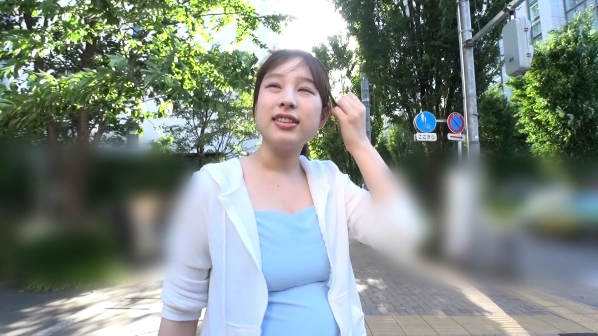 巨乳を揺らしてジョギング中のフリーター美女をインタビューとナンパしてノリノリ嵌め撮りパコパコ絶頂! 1枚目