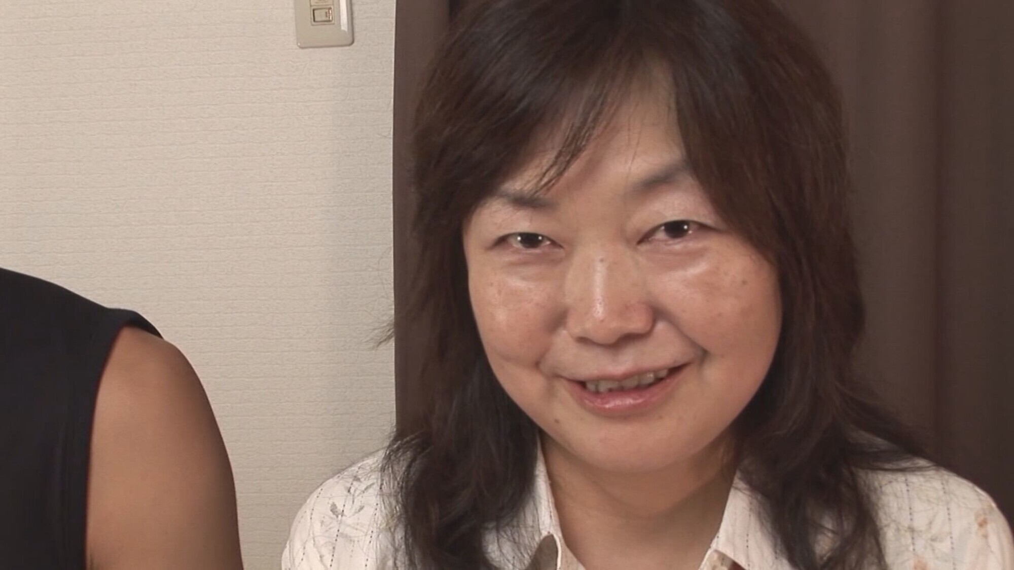 更年期の先で解き放たれた、五十路女の性欲！熟女の性欲を埋めるべくハードセックス！生中出し！ 画像1