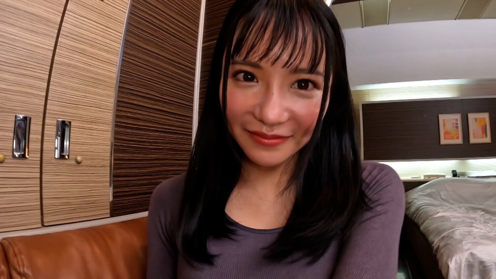 映えるランチに付き合ってもらえますか？とナンパされて食欲が満たされたら性欲も満たします！巨乳美女とナンパノリパコ中出しセックス！ 画像1