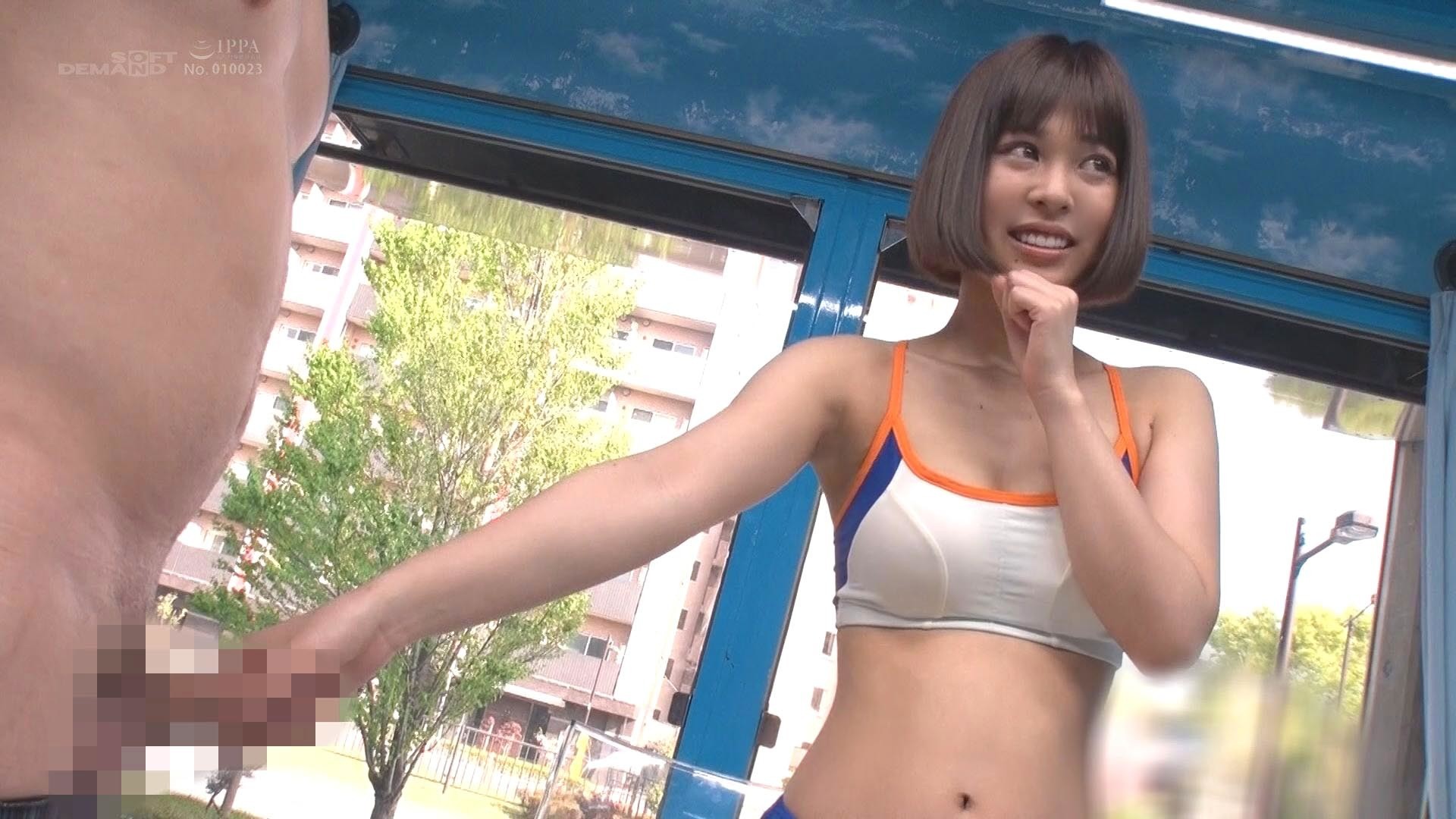 りん（21）陸上女子 マジックミラー号 ほどよく引き締まった敏感ボディの駅伝女子は3本のチ●ポをたすきのようにつないでヌキまくり！イキまくり！ 画像5