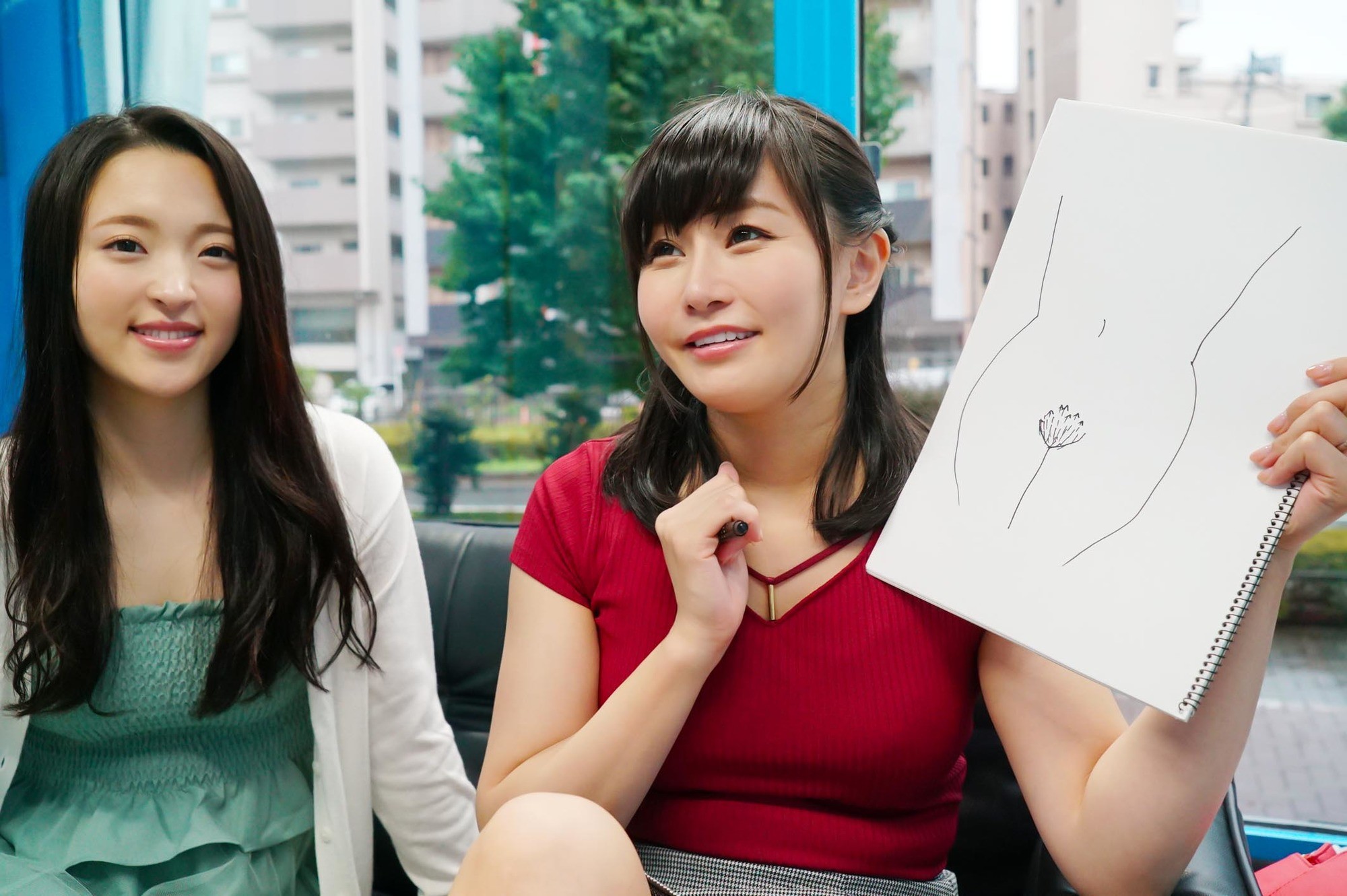 カオリさん 初めての剃毛体験からオイルを塗りこみ感じさせ真正中出し! 画像1