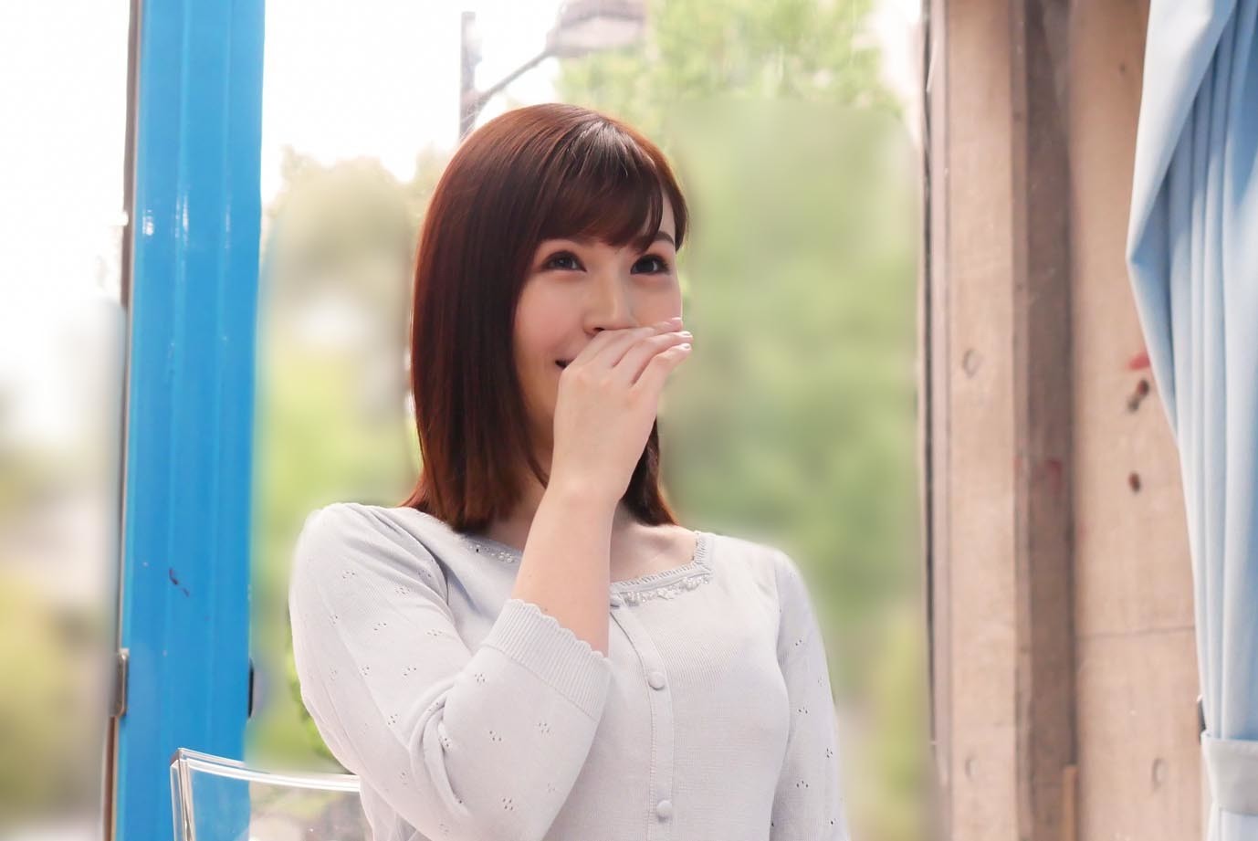 しのぶ（26） 心優しい人妻が男チンの悩みを素股でご奉仕解決！･･･と思ったら素股でまさかの早漏発射！ 満足出来なかったむっつり妻はザーメンまみれの白濁ふにゃチ○コをもう一回励まし生挿入真正中出し！ 画像5