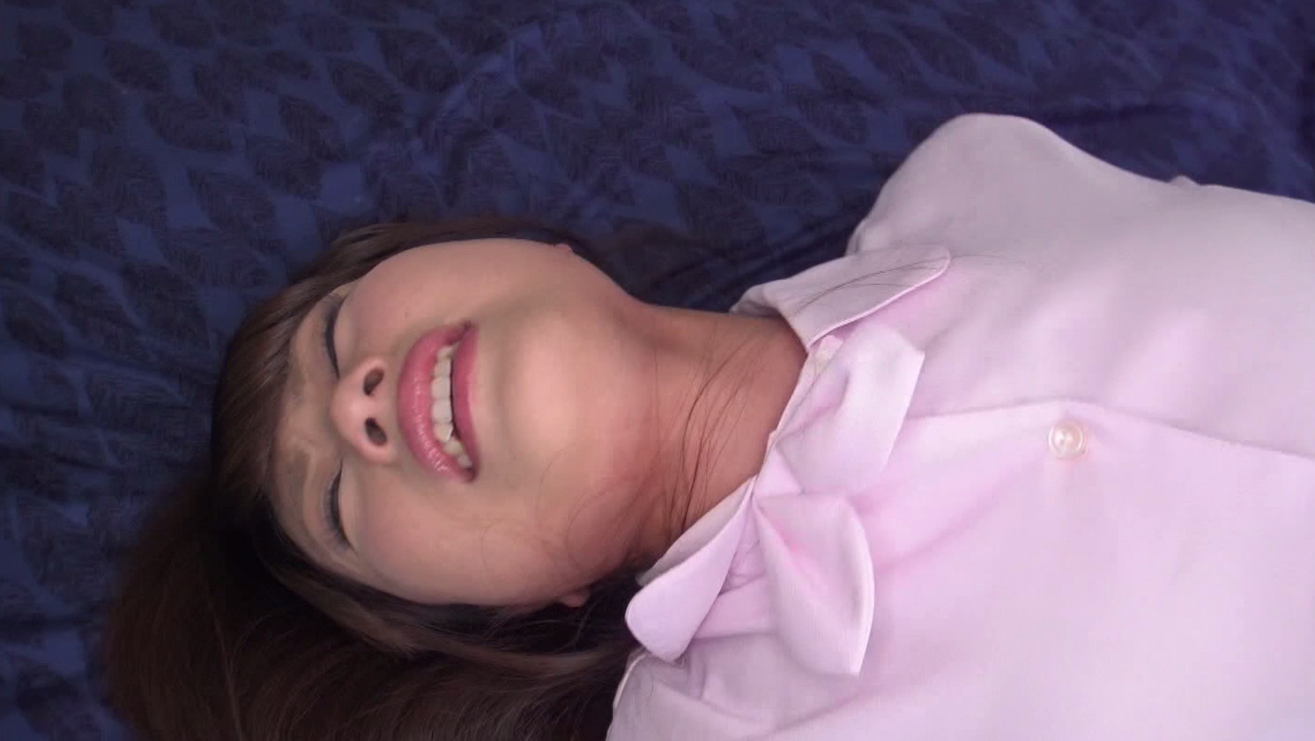 ランチタイムに高額バイト 忙しくてSEXご無沙汰!! 欲求不満の美人OL 「電マで絶頂アクメ体験してみませんか?」 画像13