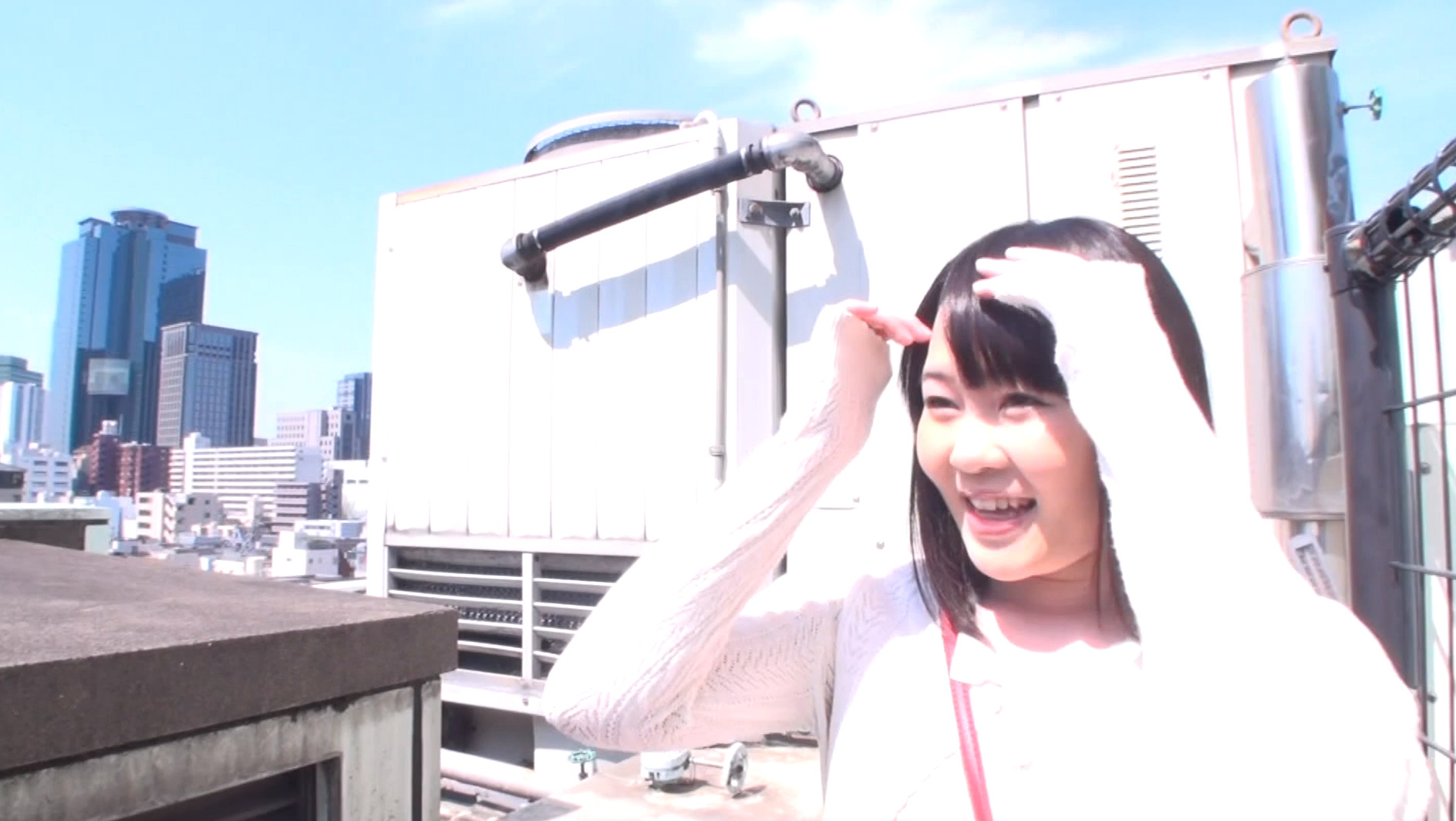 素人娘の野外露出フェラ 画像1