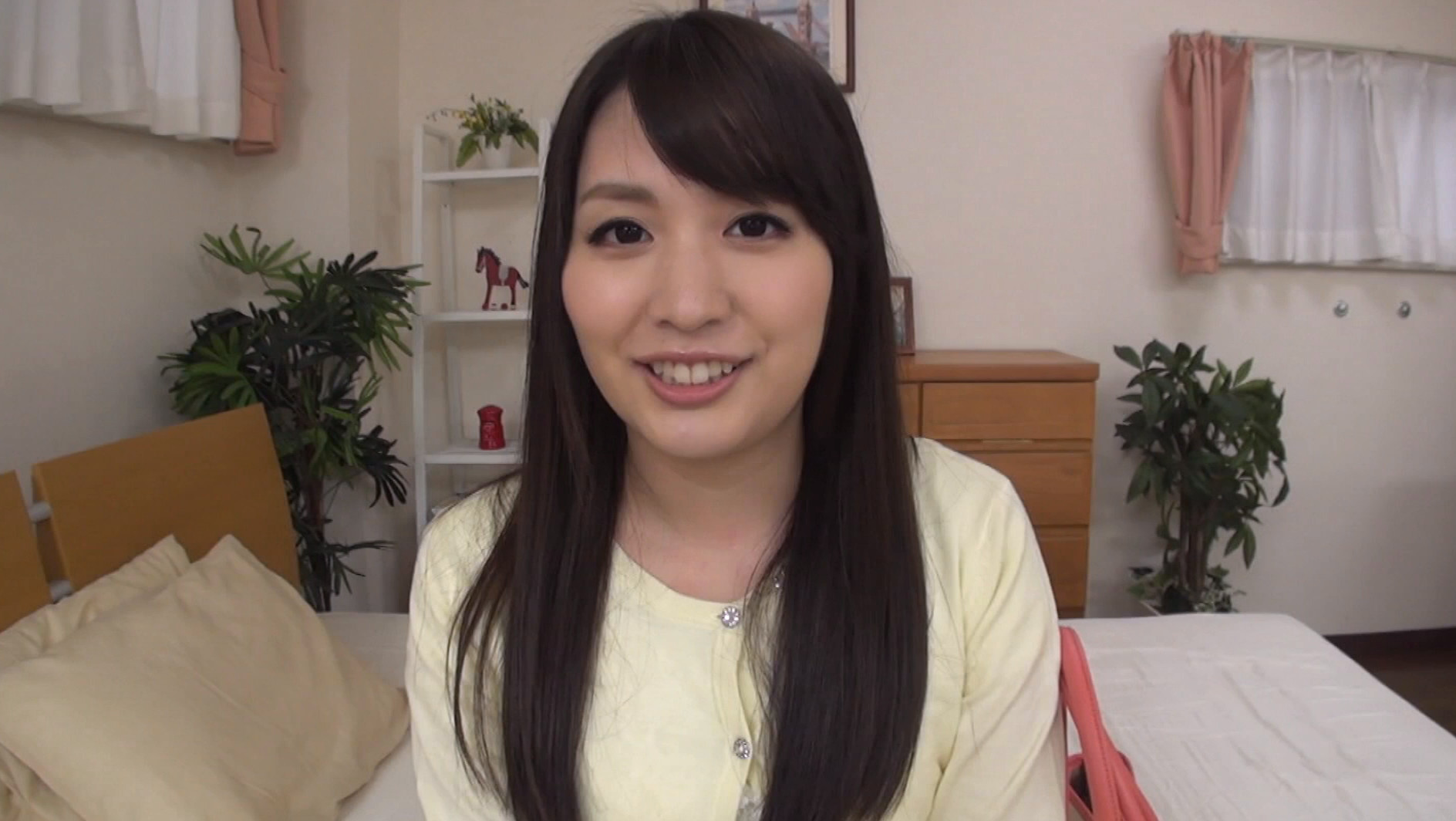 素人ナンパ!!とりあえず素股までが間違えてチ●ポがズボリッ!! Part.7 画像1