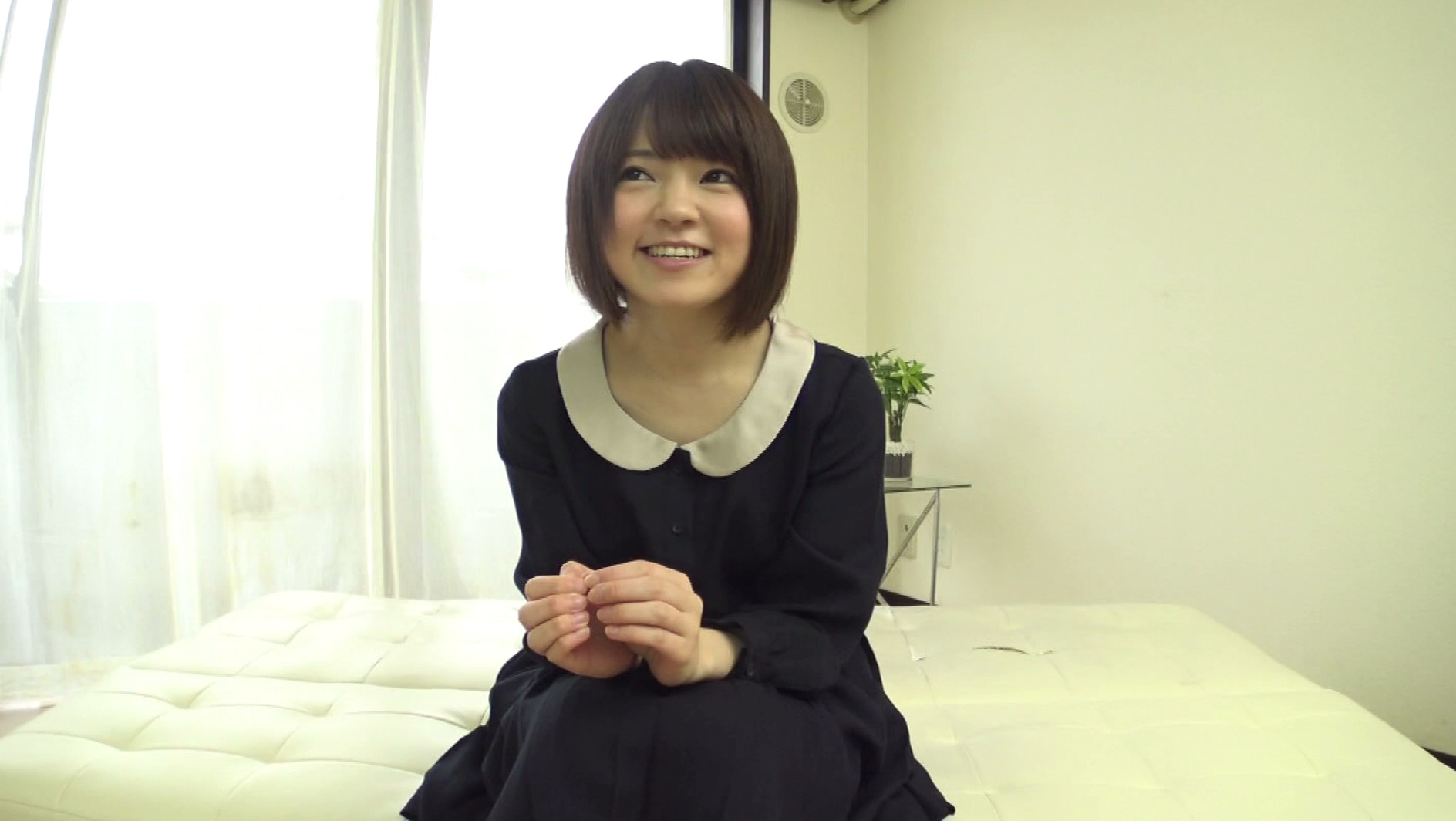 素人女子大生限定!パンティ素股でカチカチち●ぽがアソコに擦れて赤面発情!クロッチは恥ずかし汁まみれ!そのまま生で擦り合わせて、ヌルヌルワレメに結局つるんっと入って生中出し!! 2 画像11
