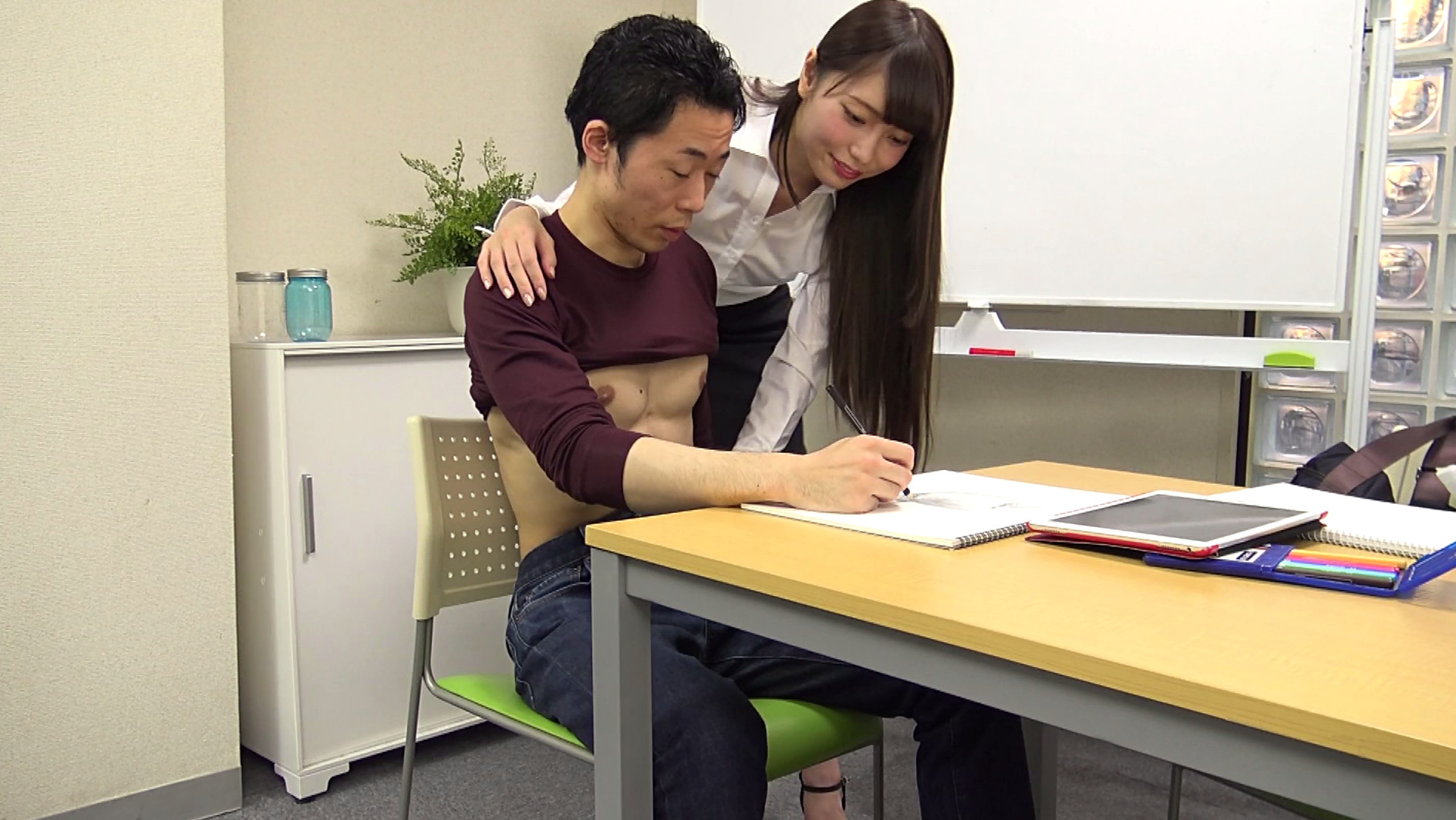 趣味は童貞喰い!?責めっ気の強い女子大生ましろさん21歳 副職イラスト教室講師 画像4